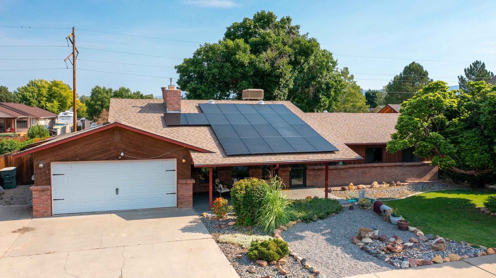 2412 Applewood Circle