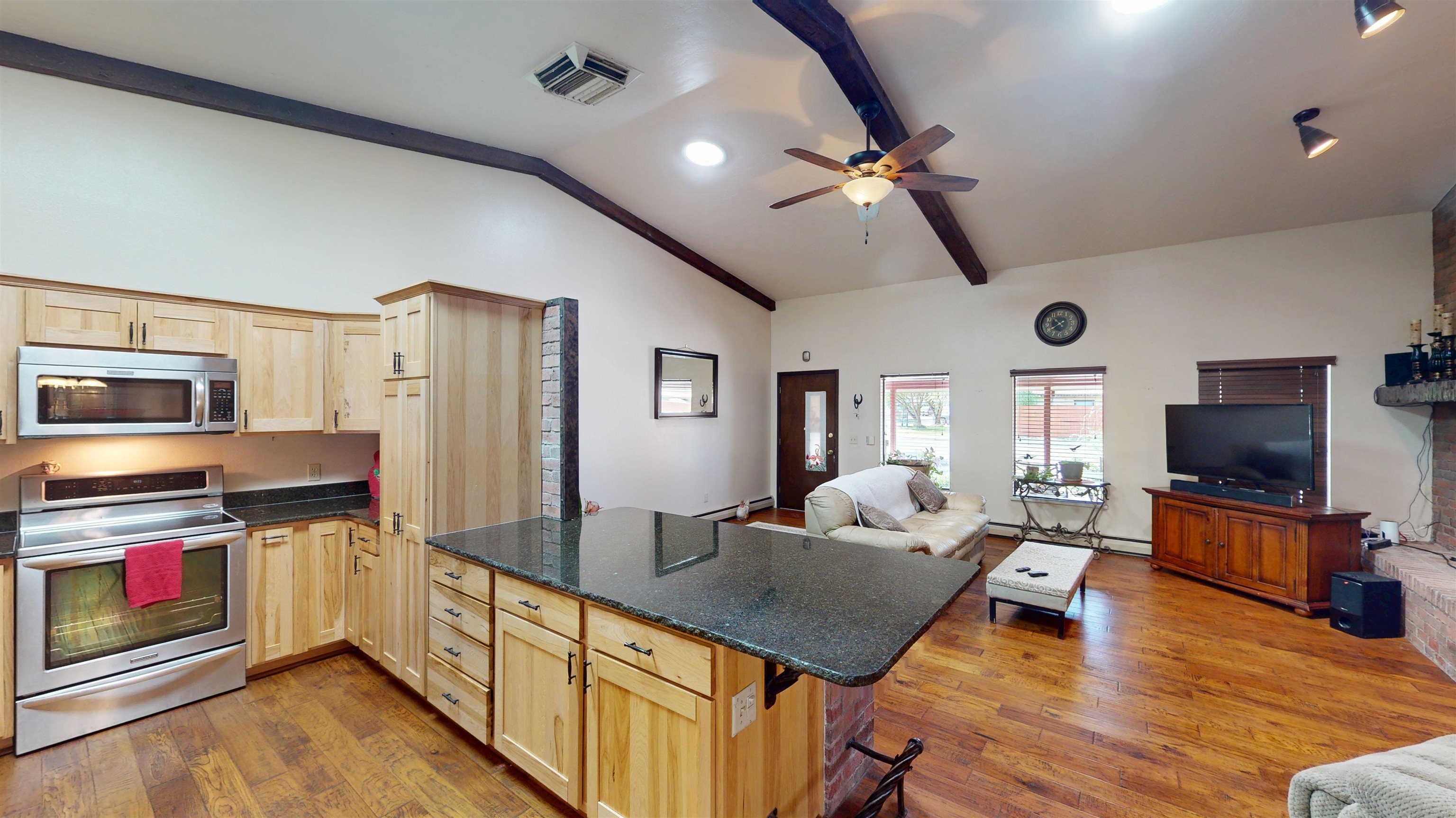 2412 Applewood Circle