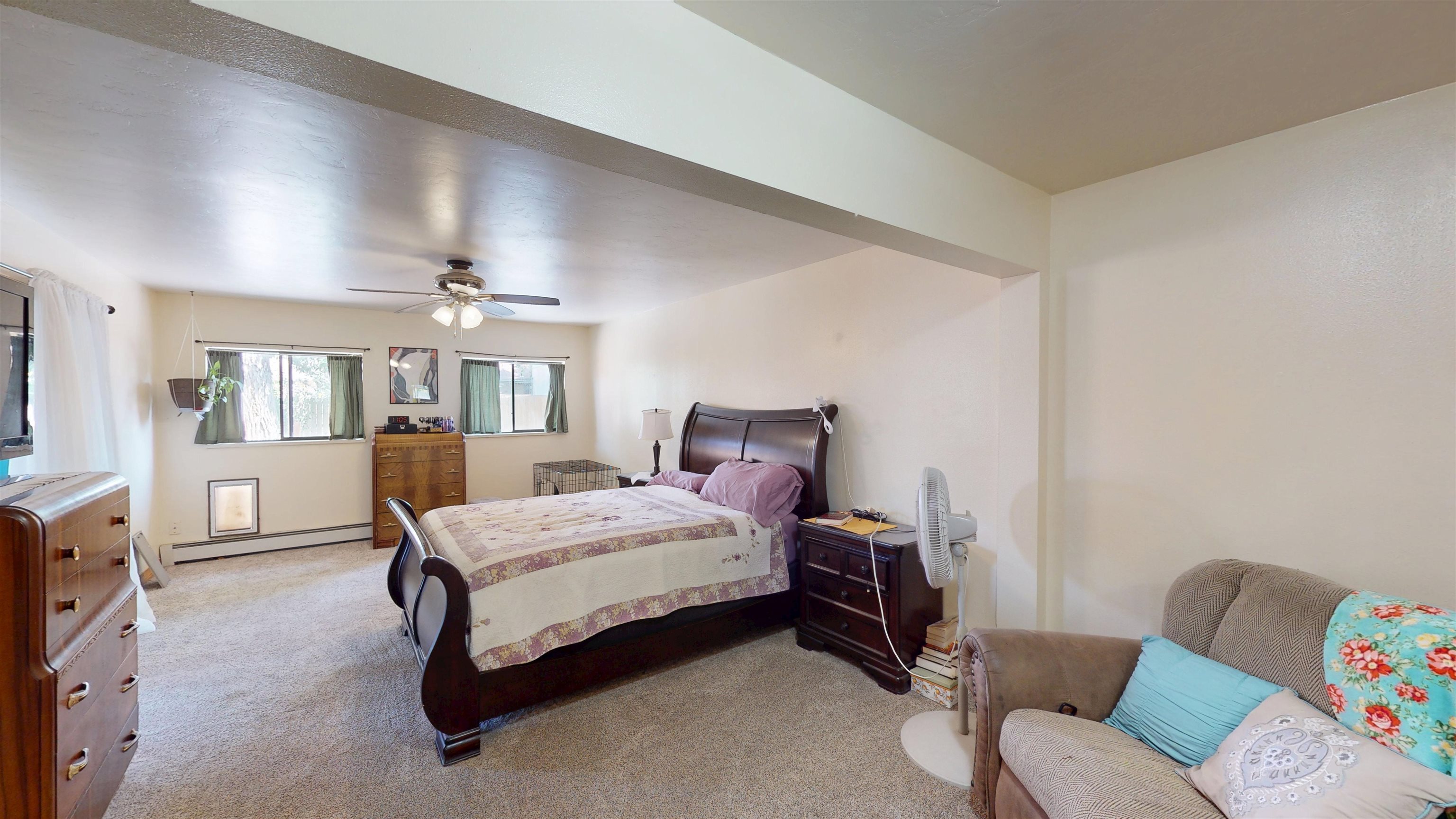 2412 Applewood Circle