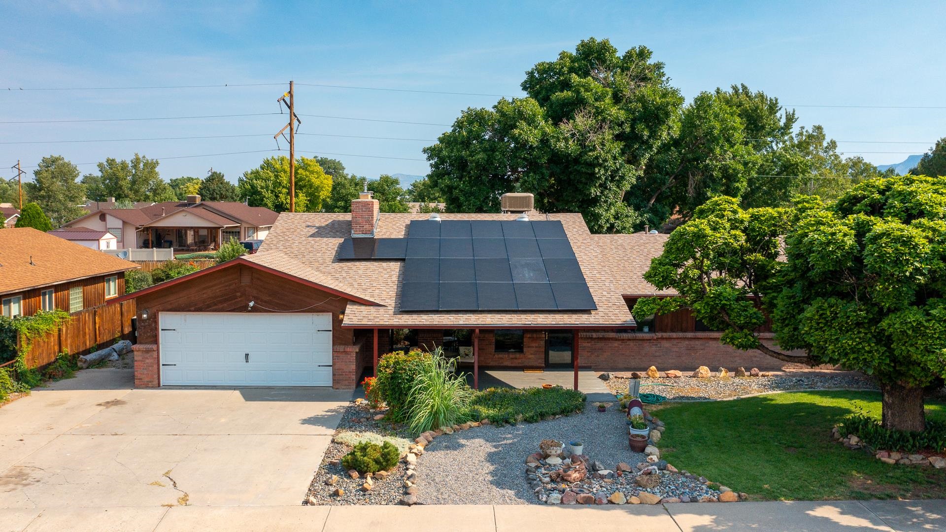 2412 Applewood Circle