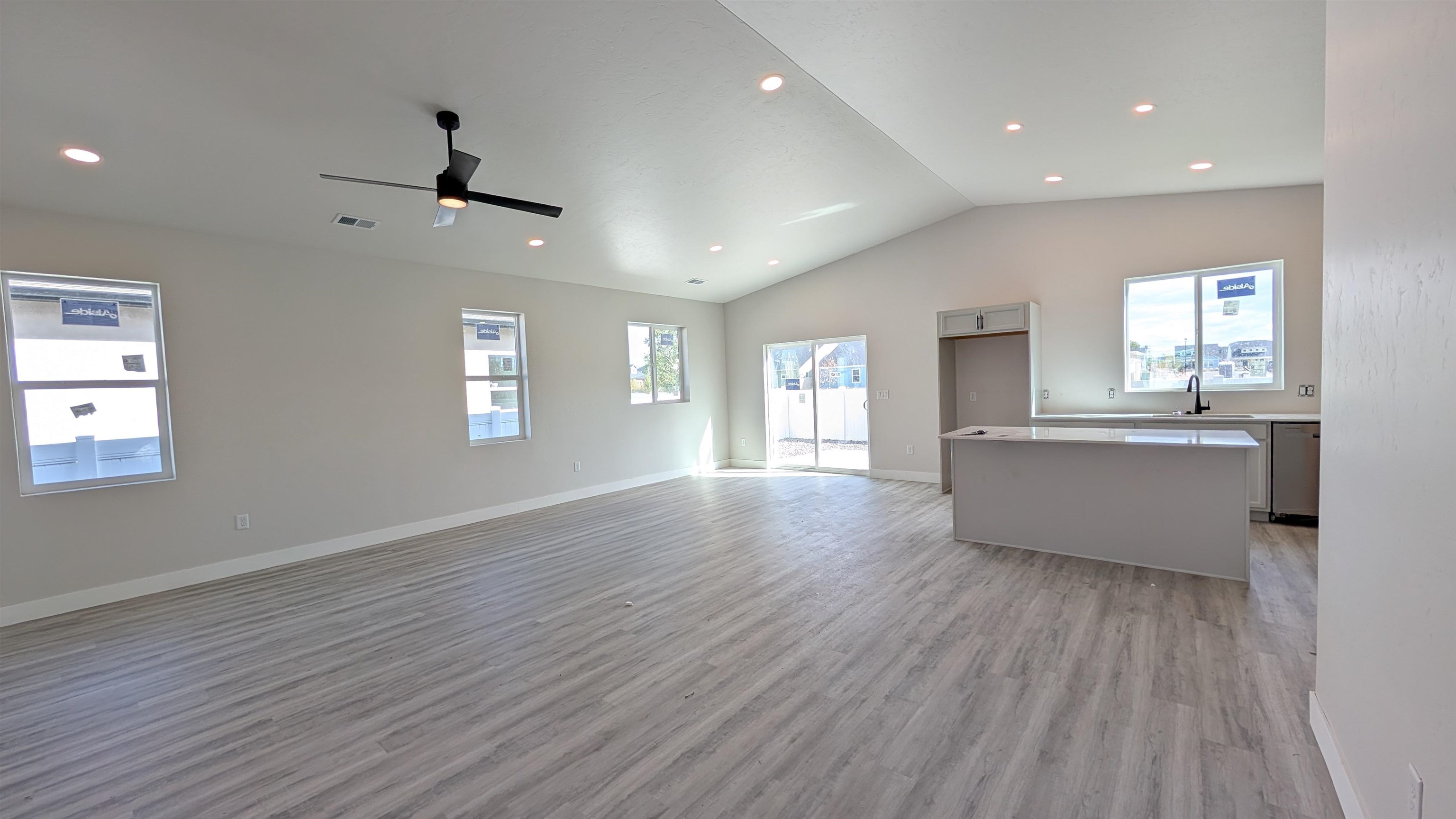 1068 Tungsten Way