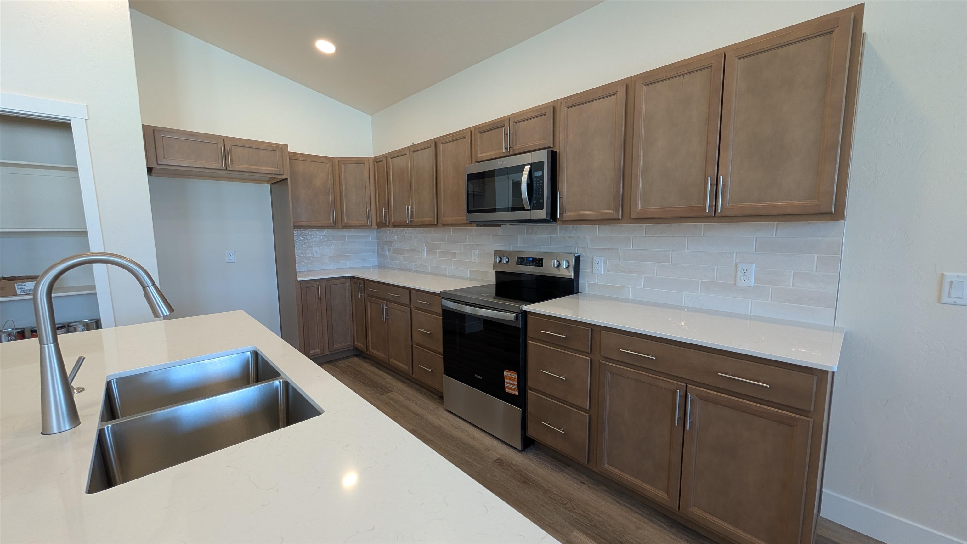 1058 Tungsten Way