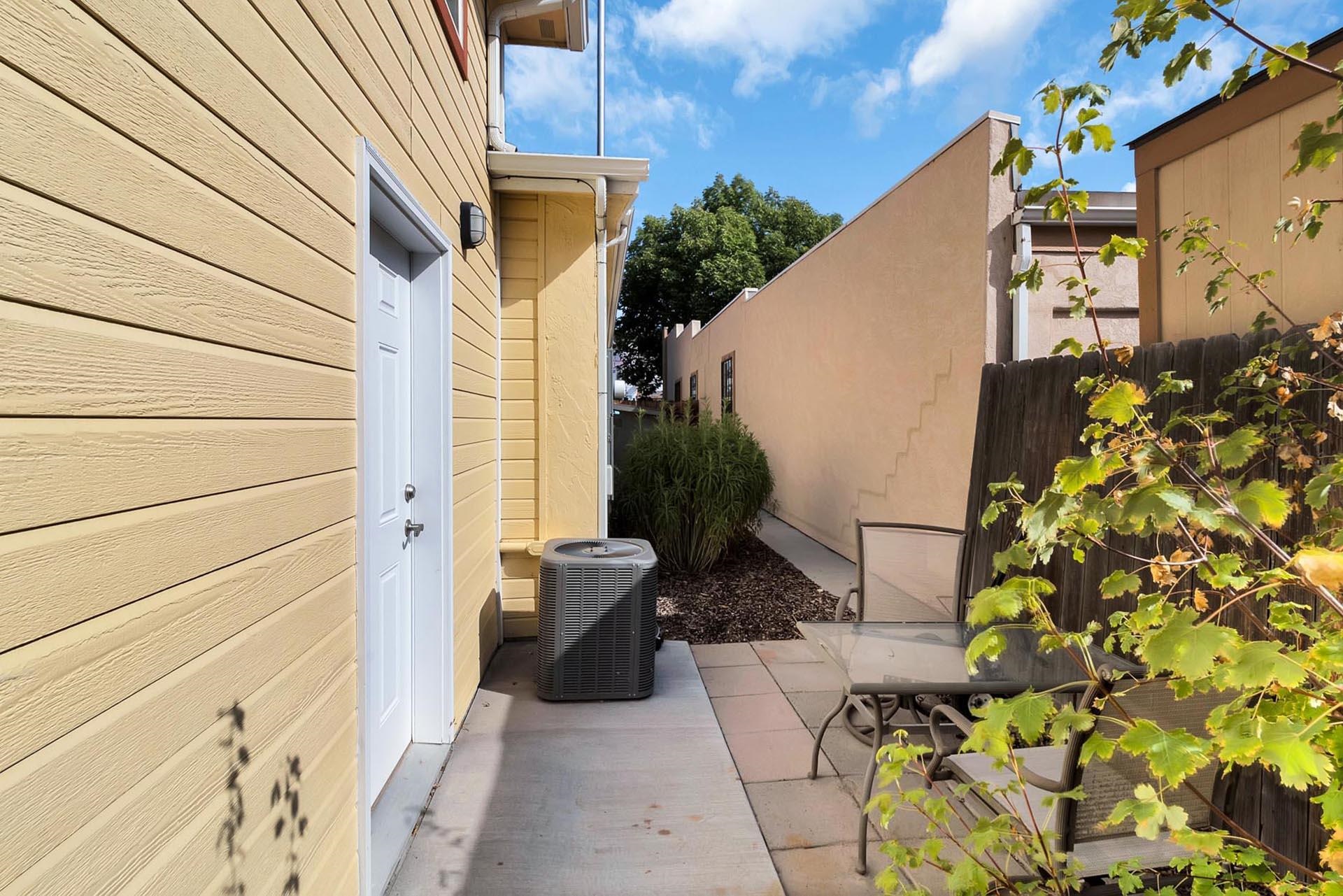 825 Rood Avenue