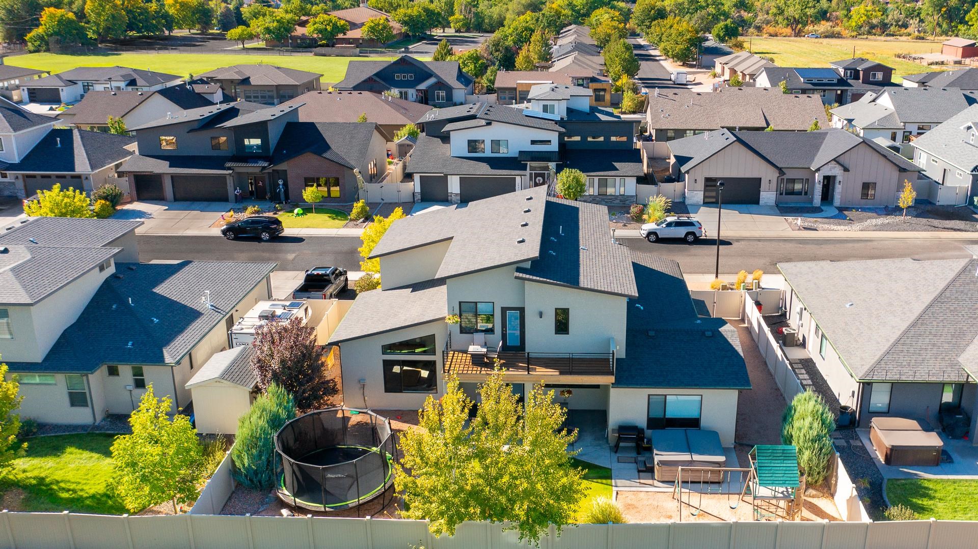 2542 Frying Pan Drive