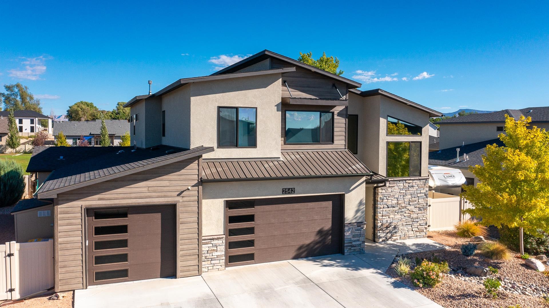 2542 Frying Pan Drive