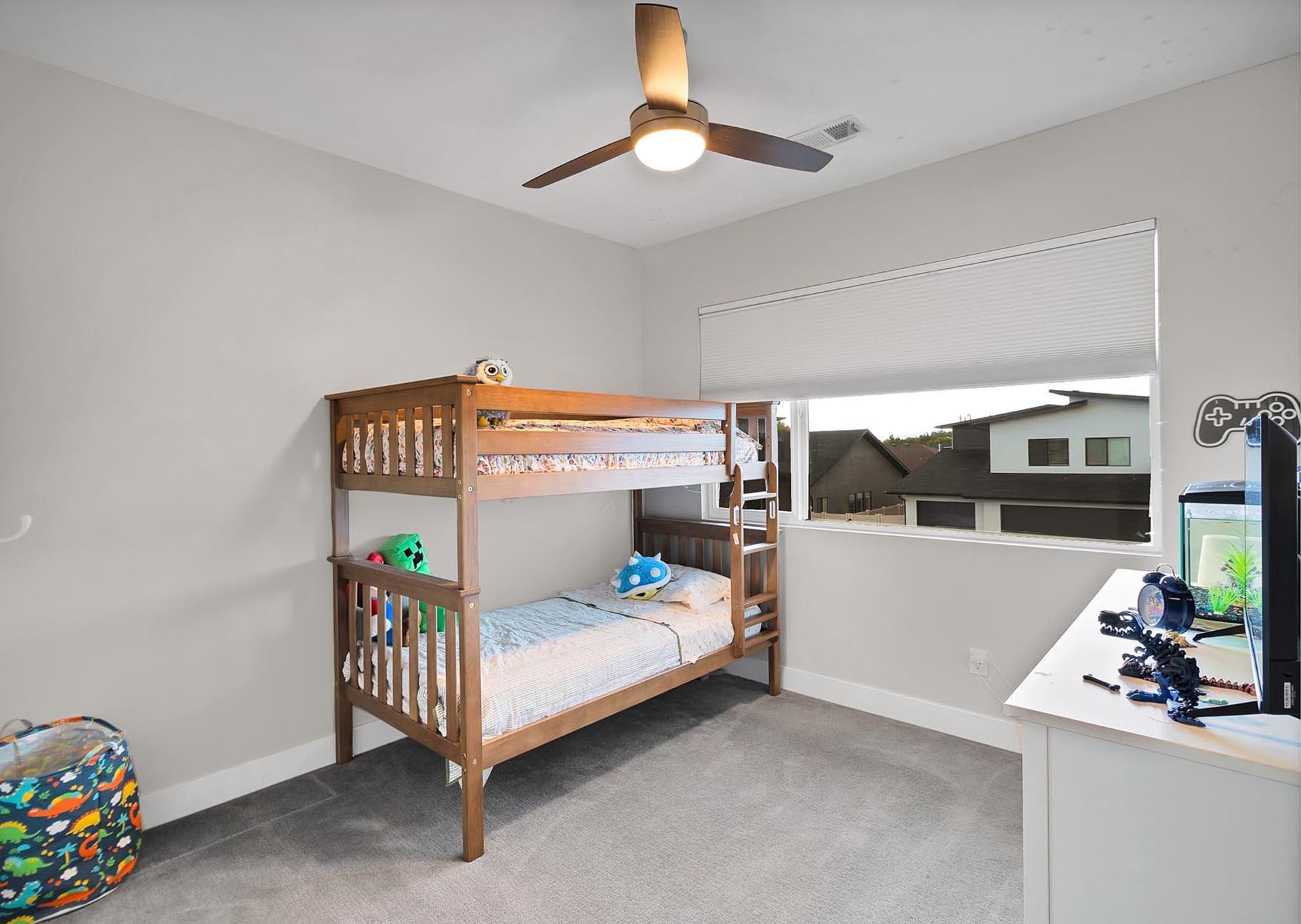 2542 Frying Pan Drive