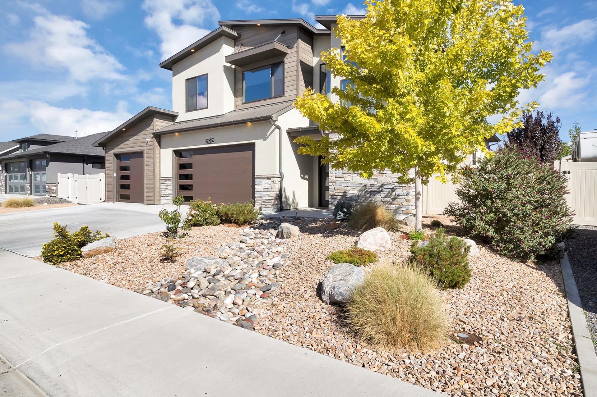 2542 Frying Pan Drive