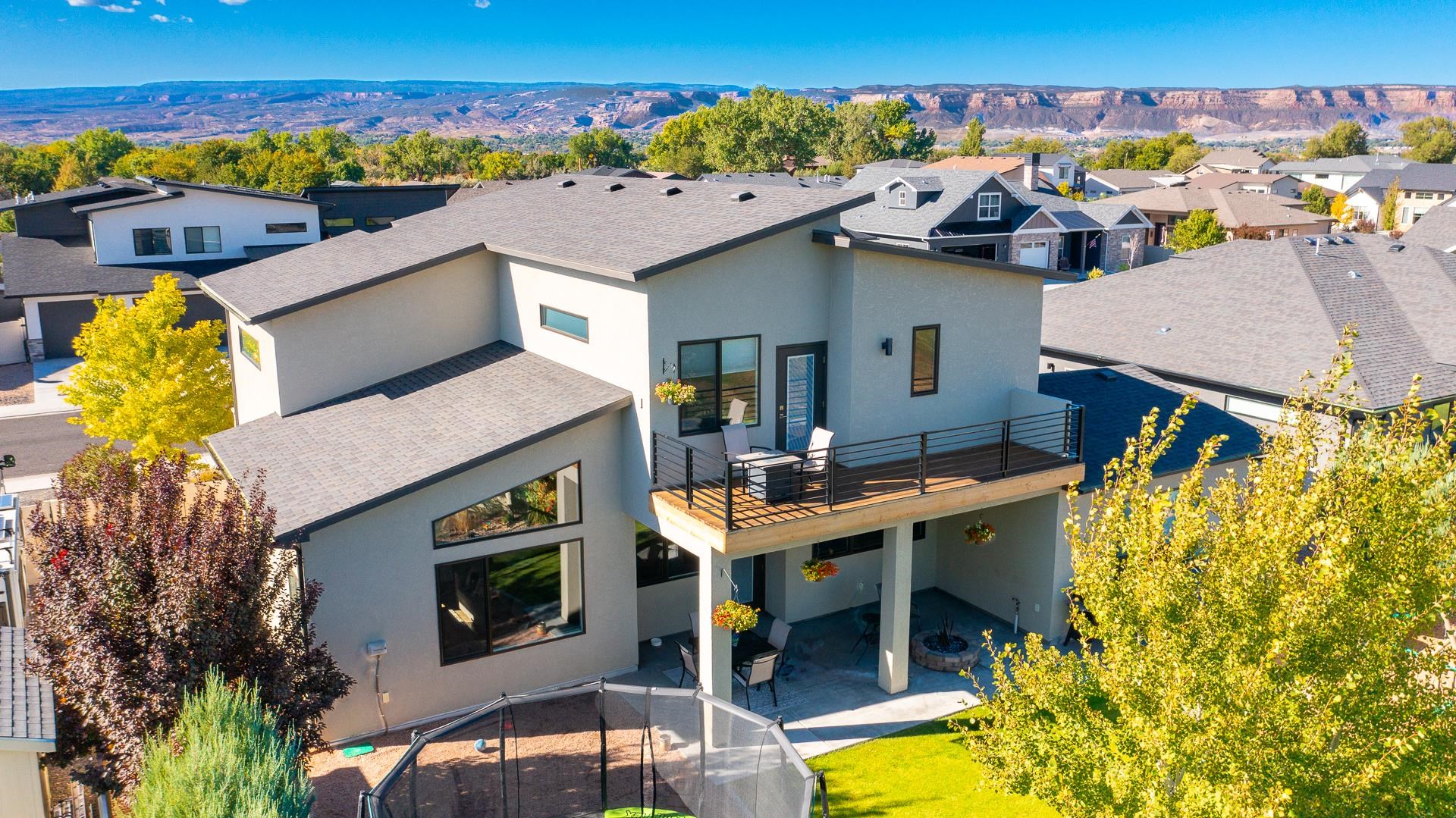 2542 Frying Pan Drive