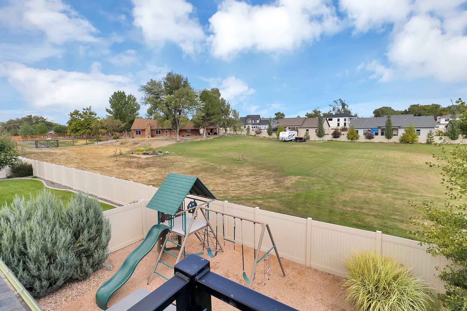 2542 Frying Pan Drive