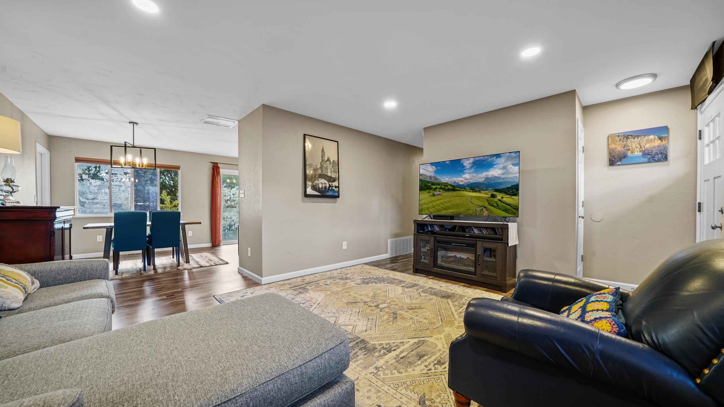 3145 Hallmark Place