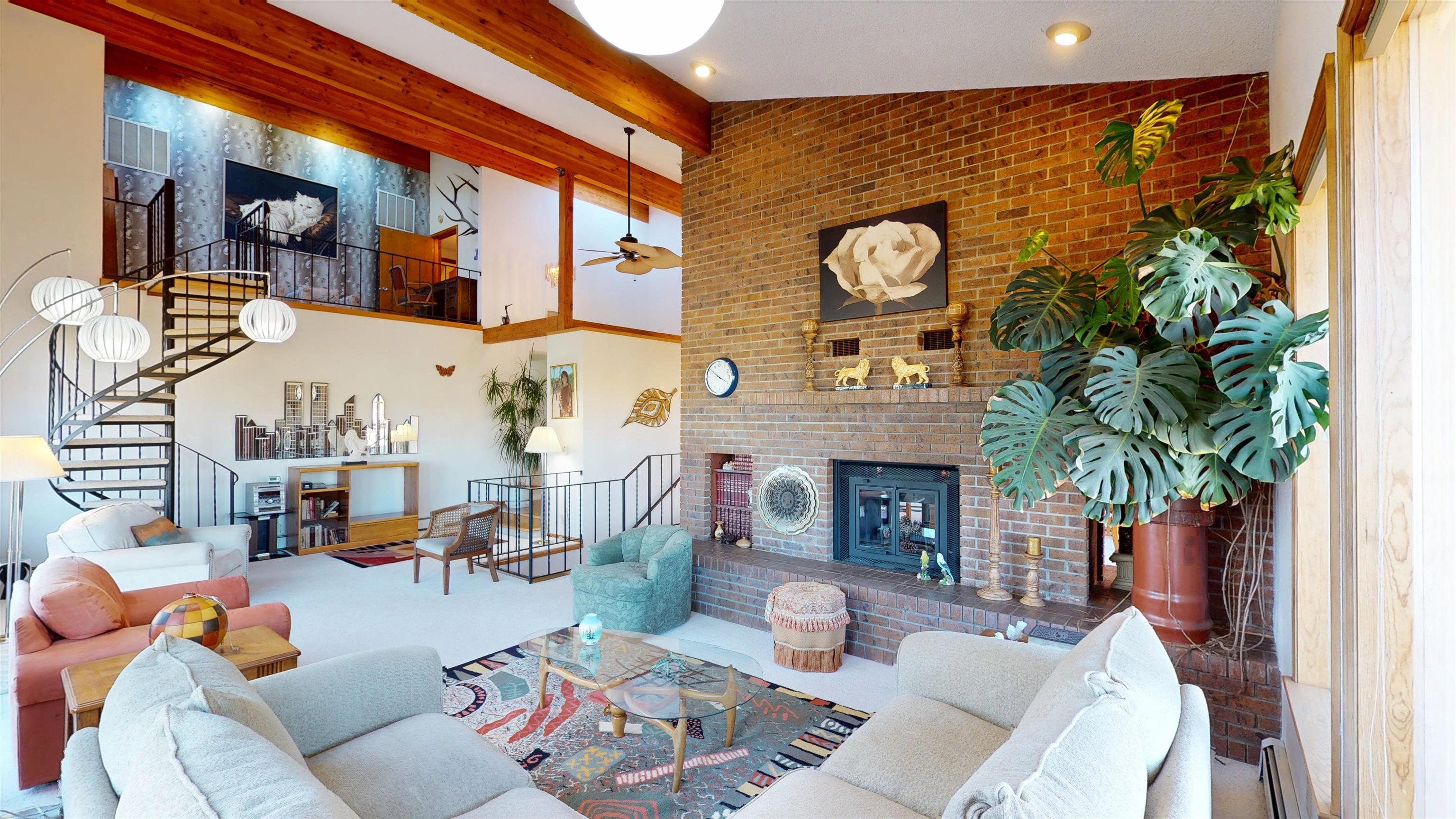 1132 Sundial Road
