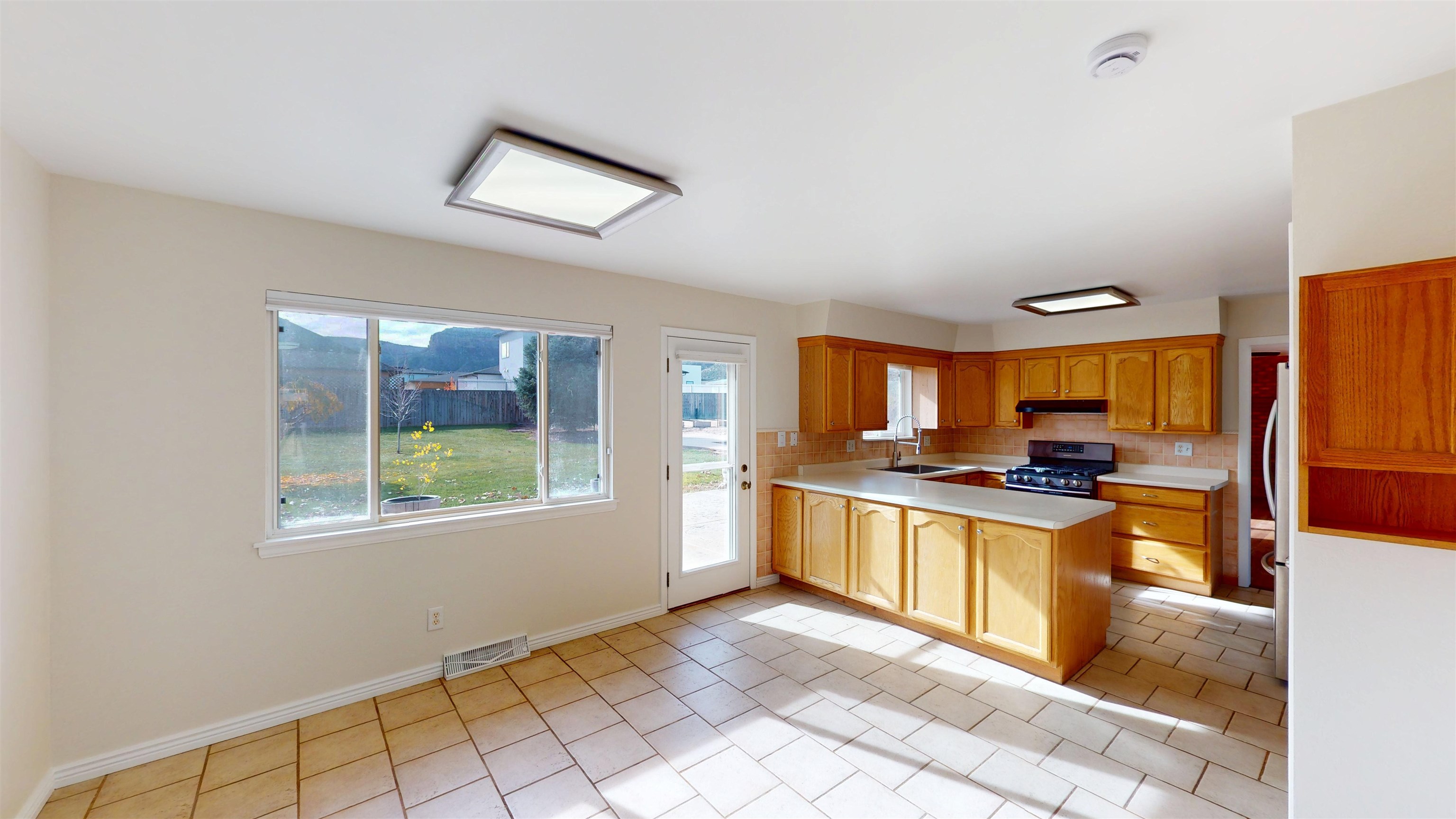 2175 Avenal Lane