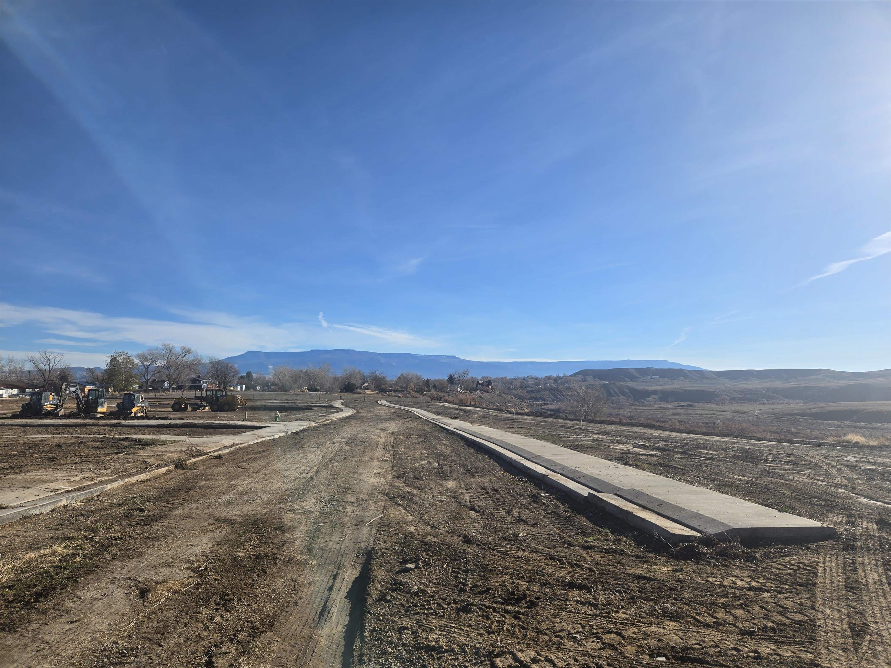 2740 Sierra Vista Road