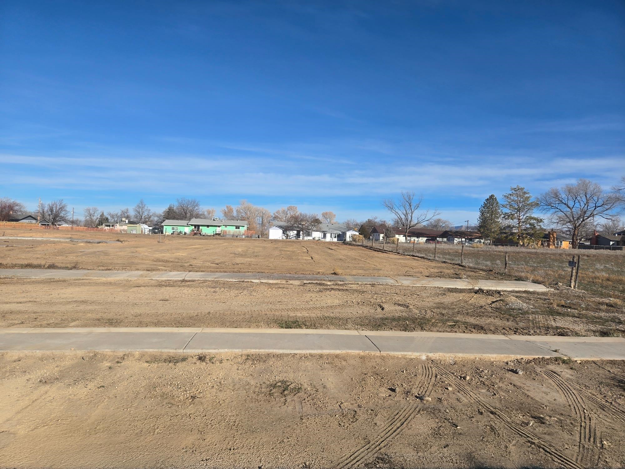 2740 Sierra Vista Road