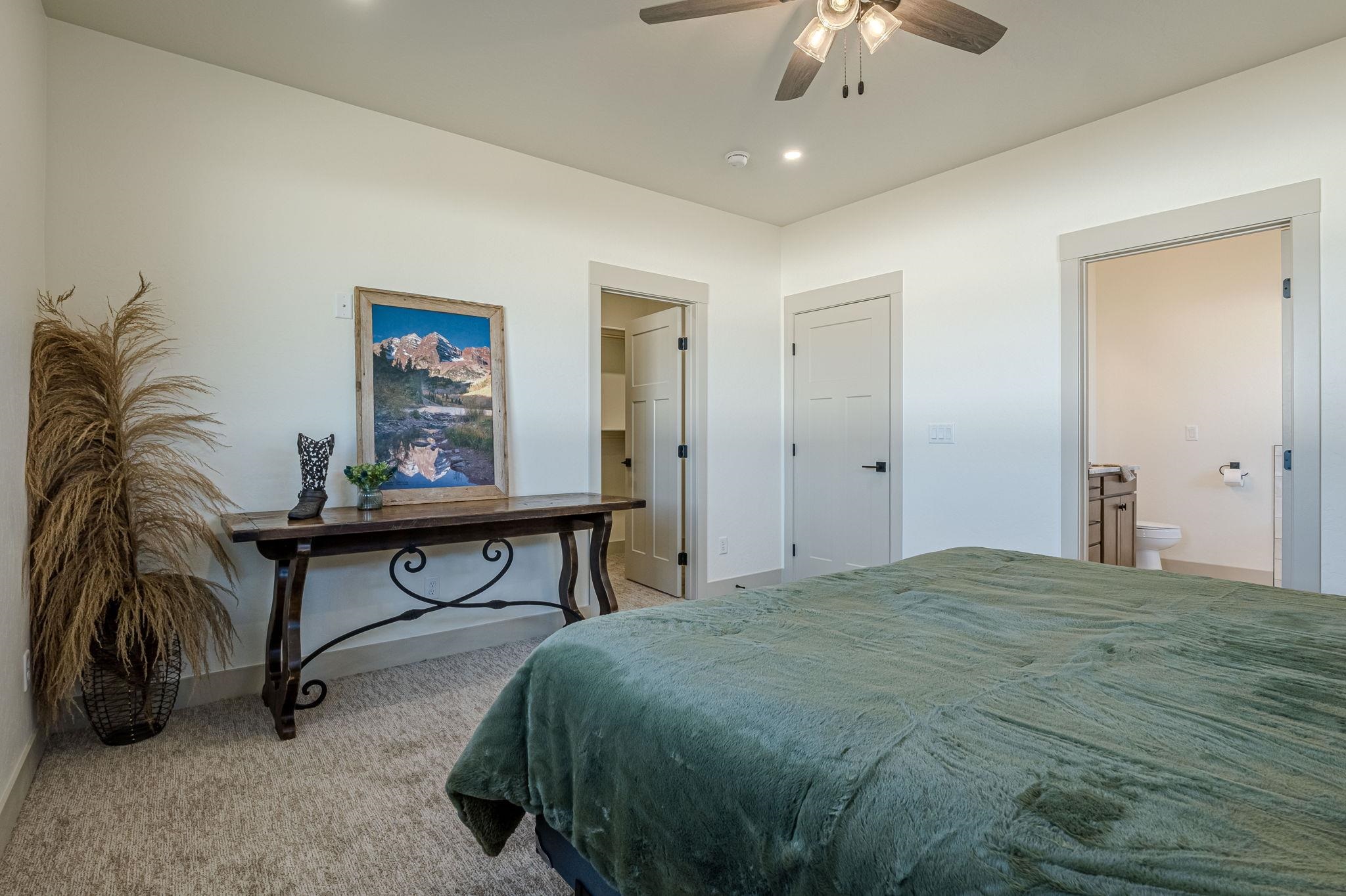 2876 Rock Creek Drive Unit: B