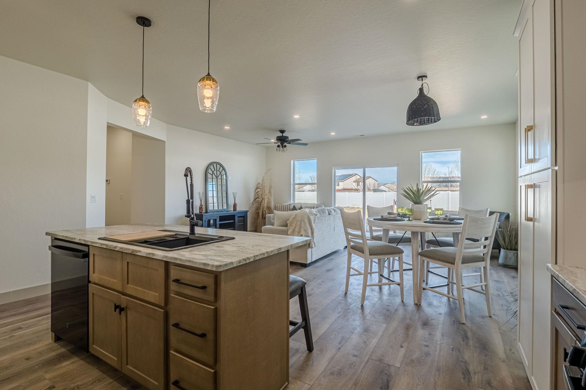 2876 Rock Creek Drive Unit: B