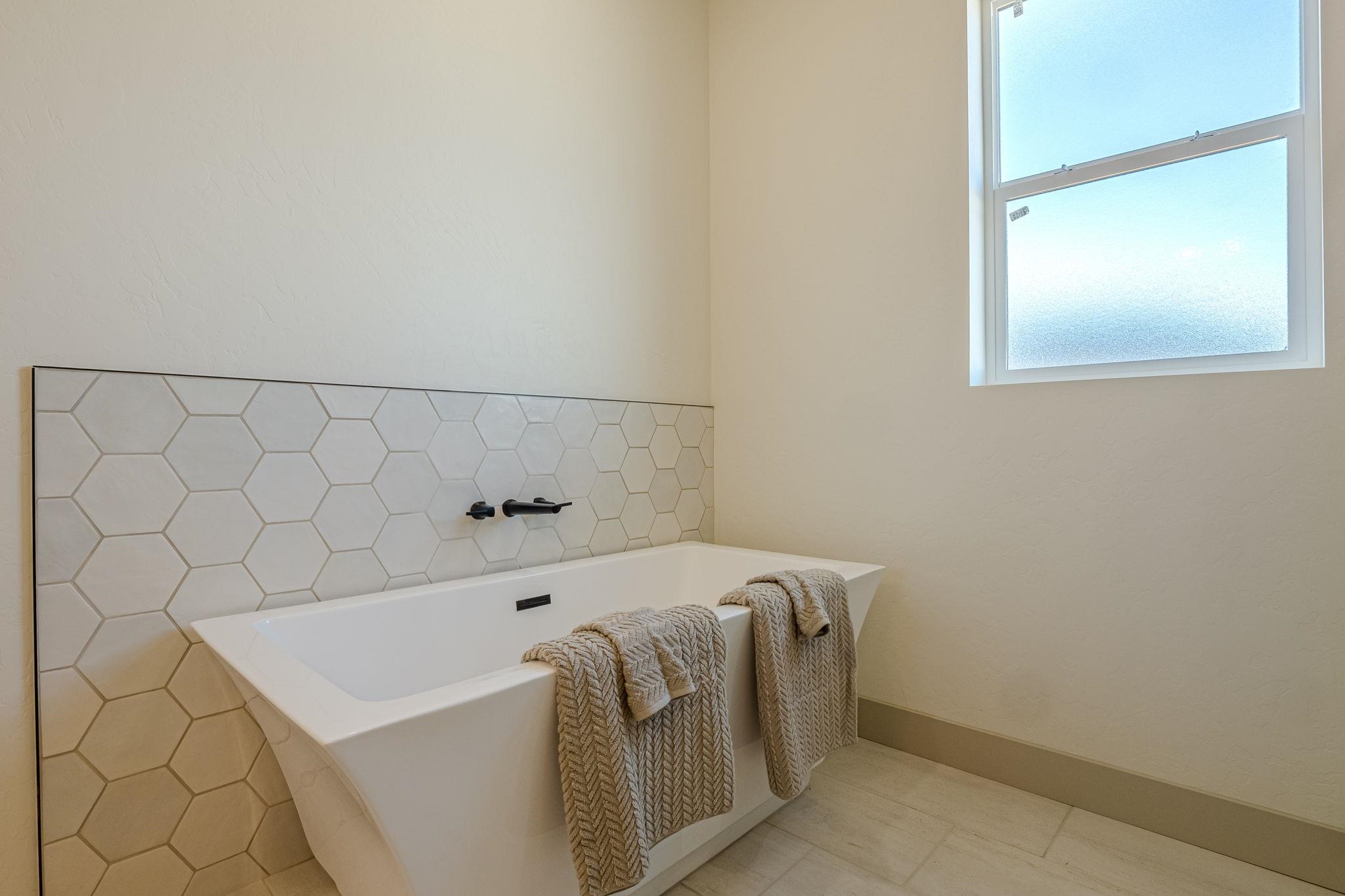 2876 Rock Creek Drive Unit: B