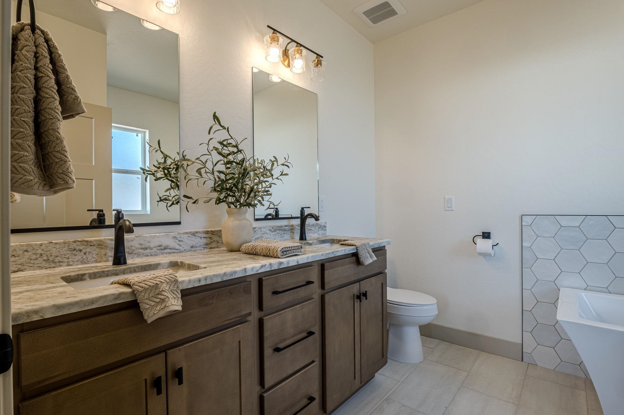 2876 Rock Creek Drive Unit: B