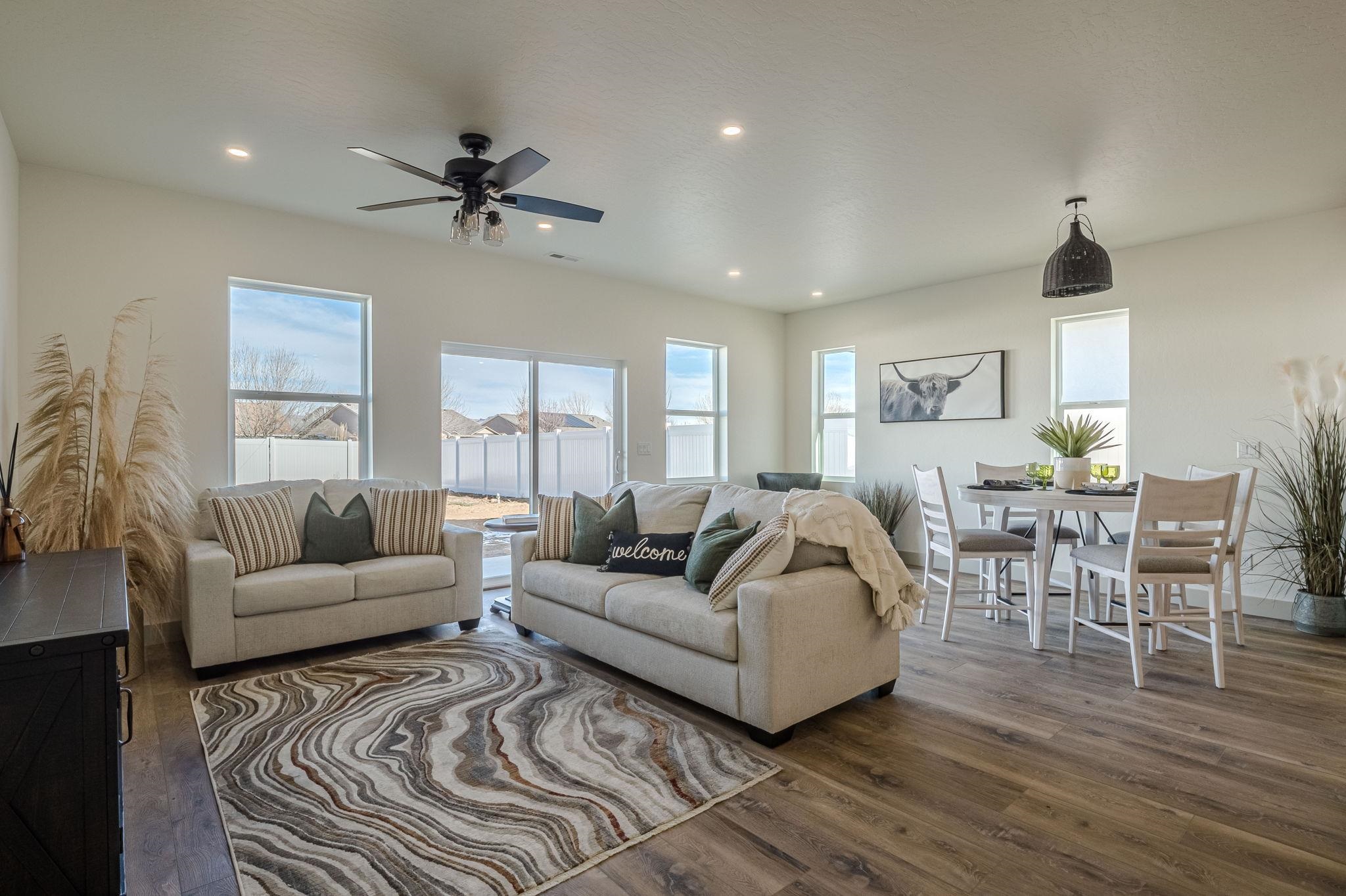 2876 Rock Creek Drive Unit: B