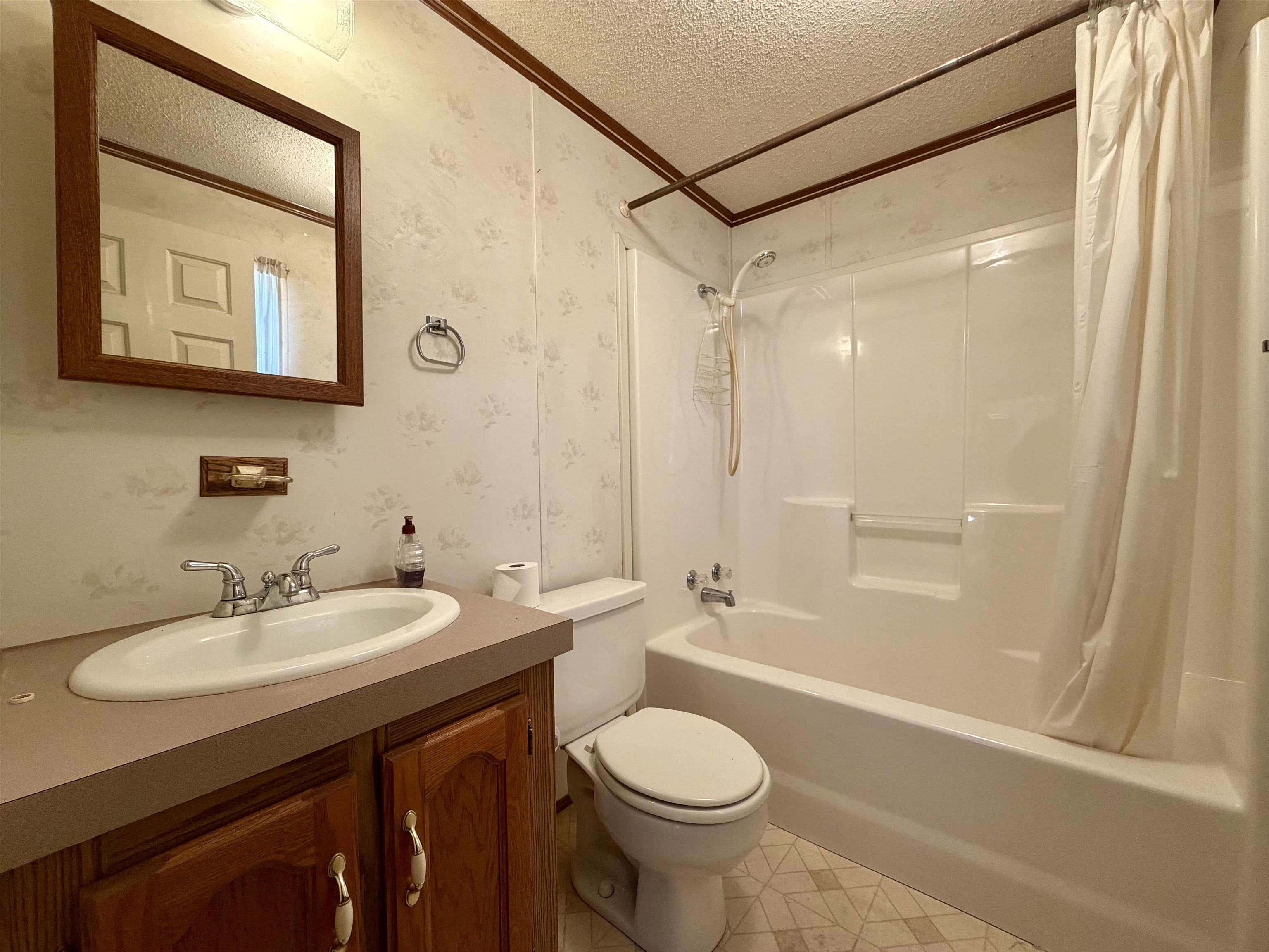 514 1/2 Friendship Court