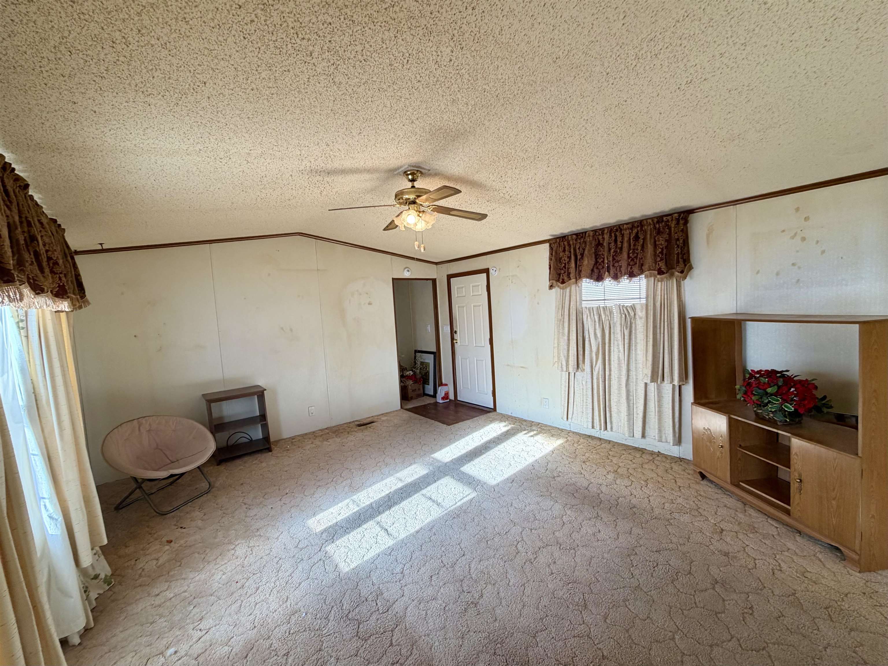 514 1/2 Friendship Court