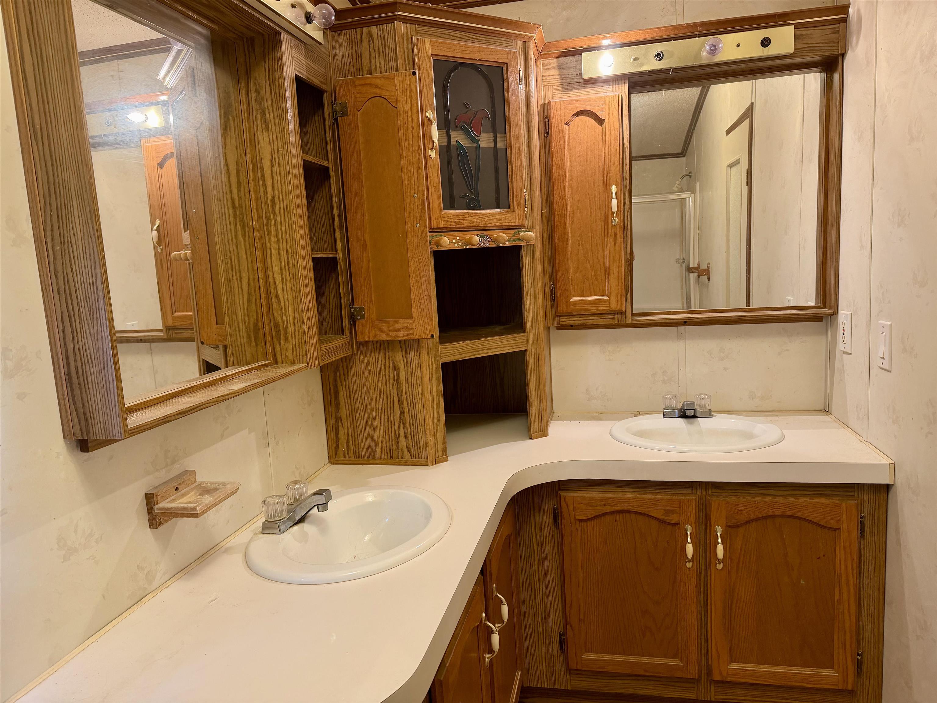 514 1/2 Friendship Court