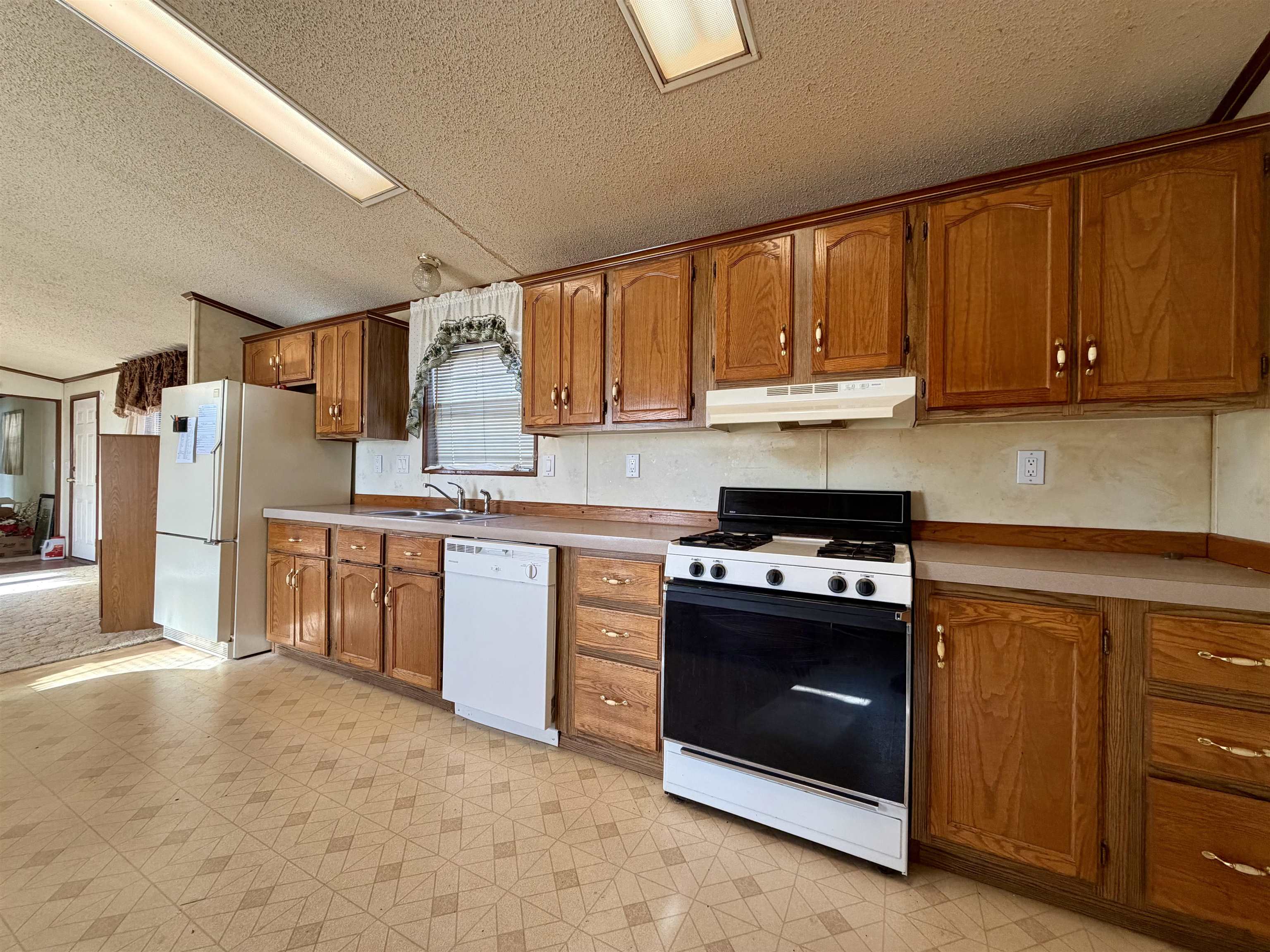 514 1/2 Friendship Court