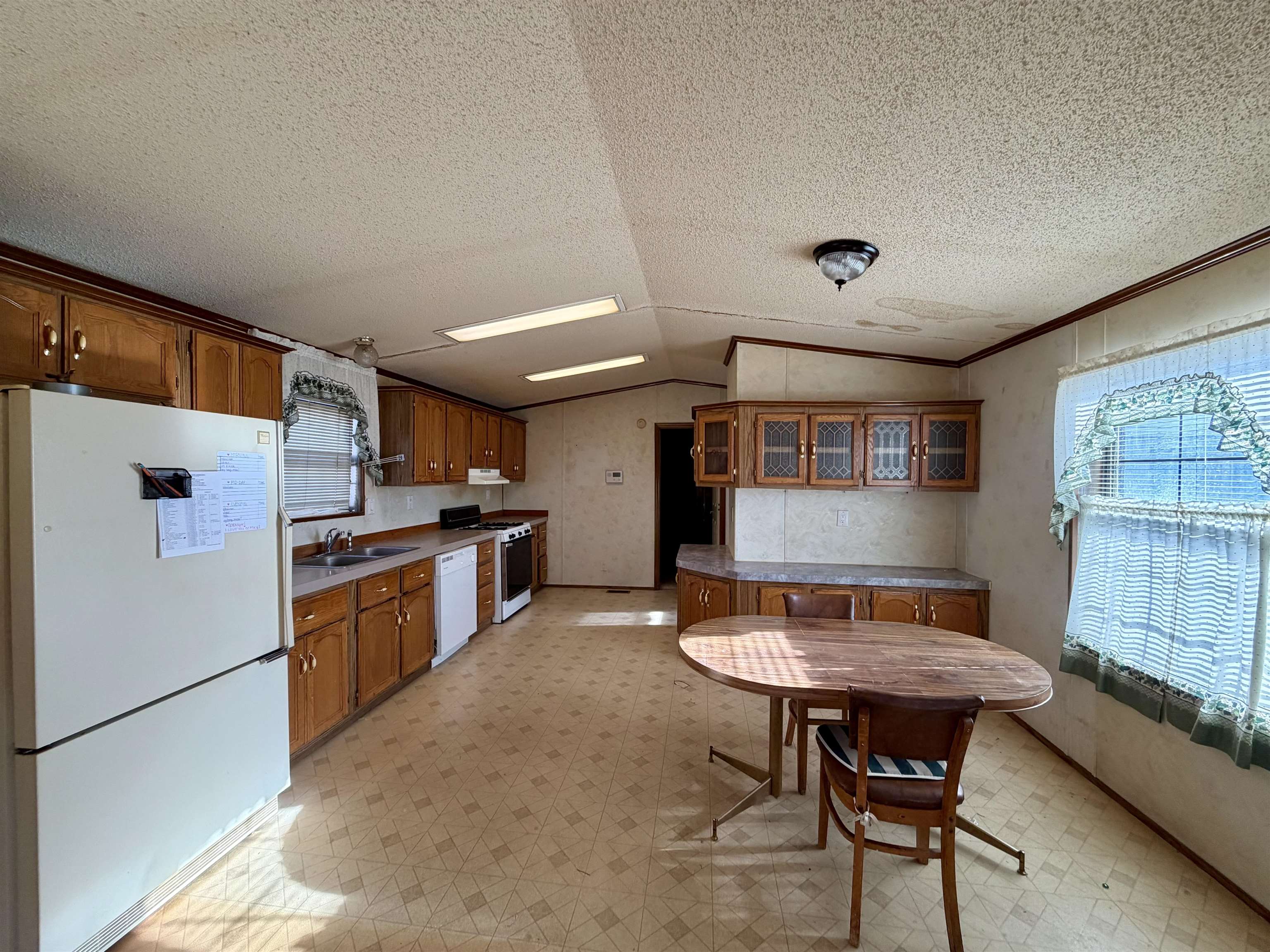 514 1/2 Friendship Court