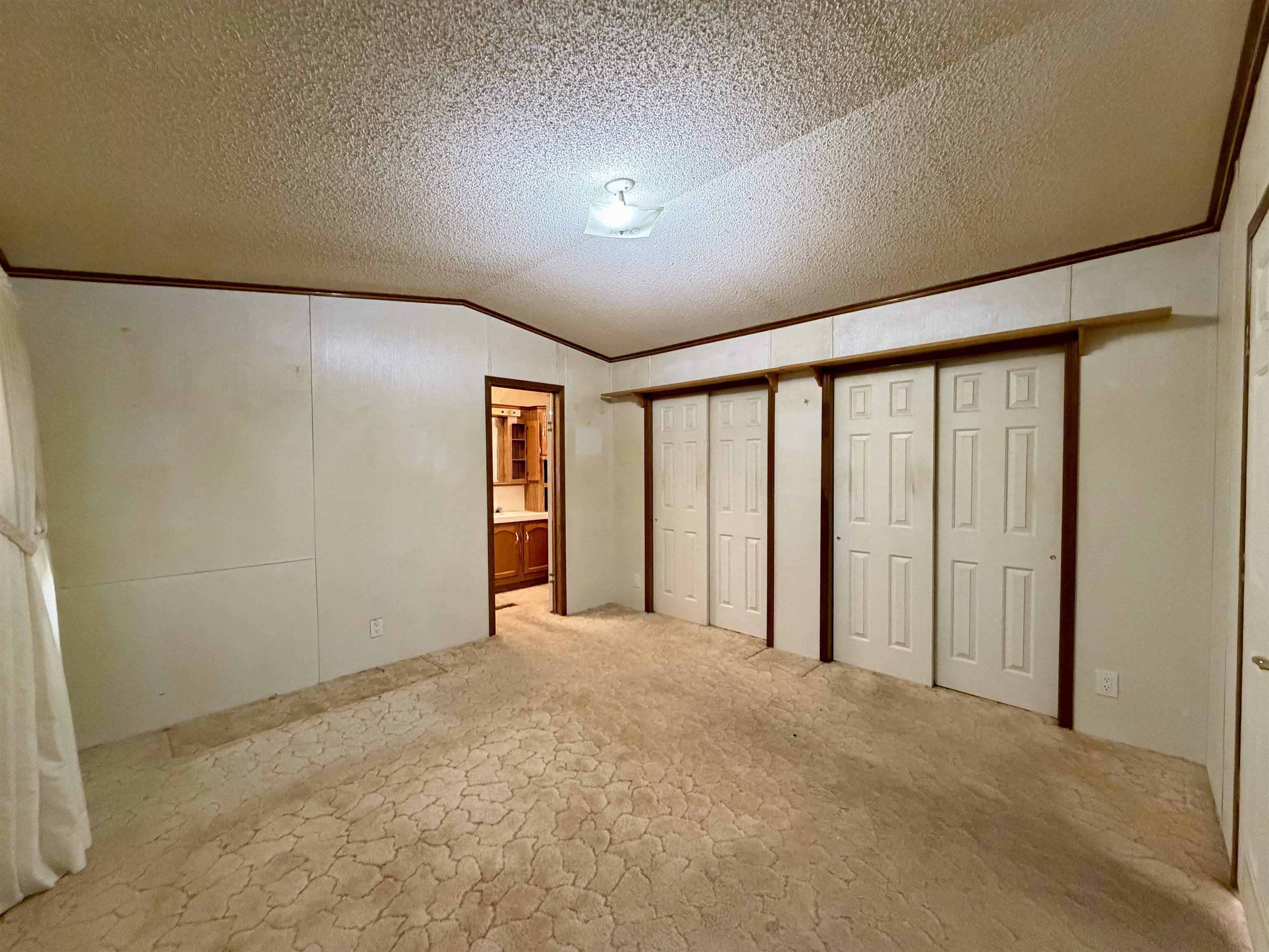 514 1/2 Friendship Court