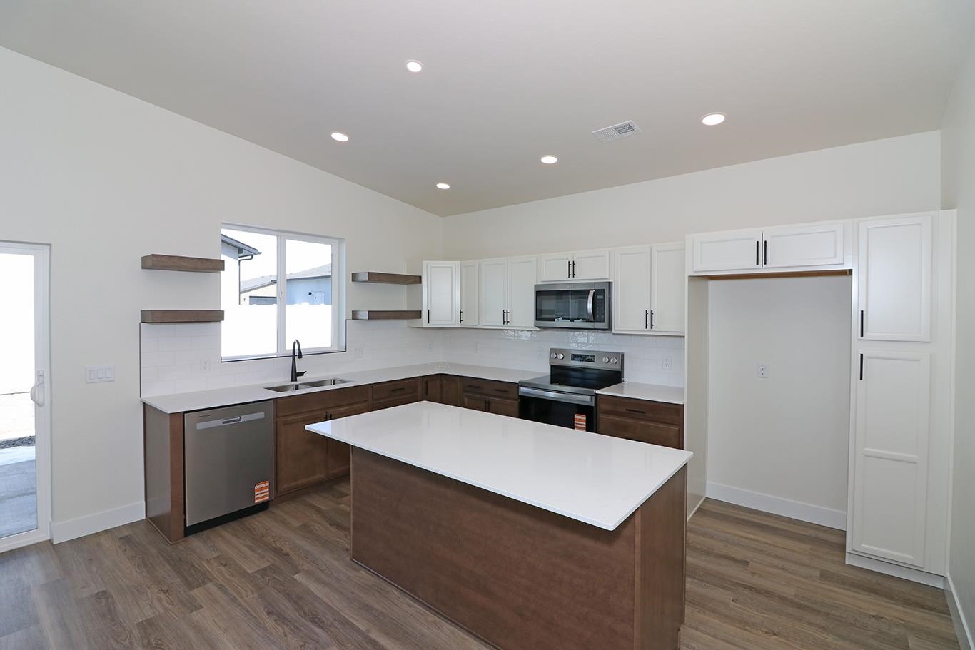 1703 Rusty Rivet Road