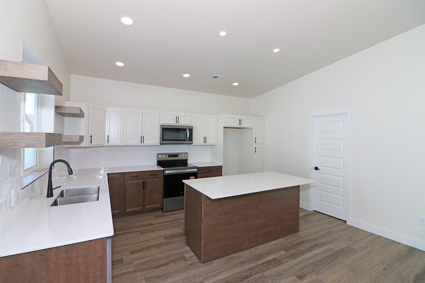 1703 Rusty Rivet Road