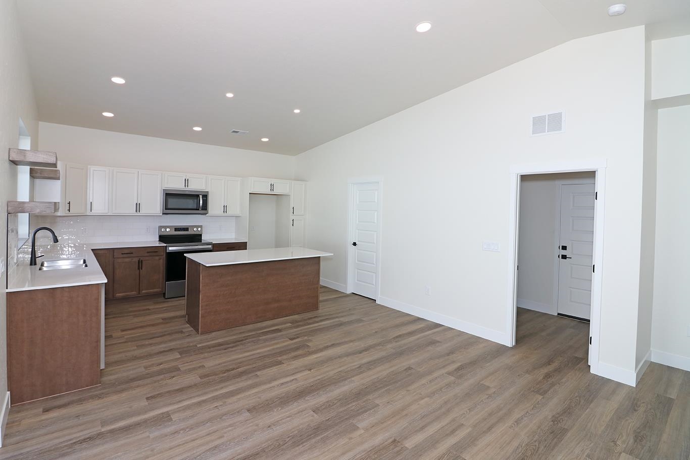 1703 Rusty Rivet Road