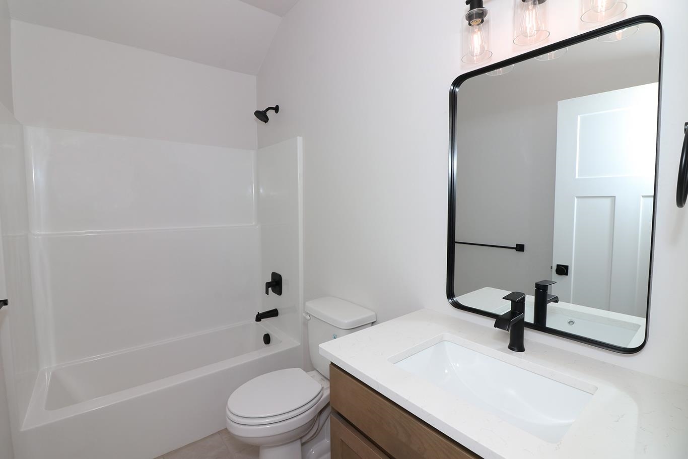 2457 Hamilton Road Unit: B