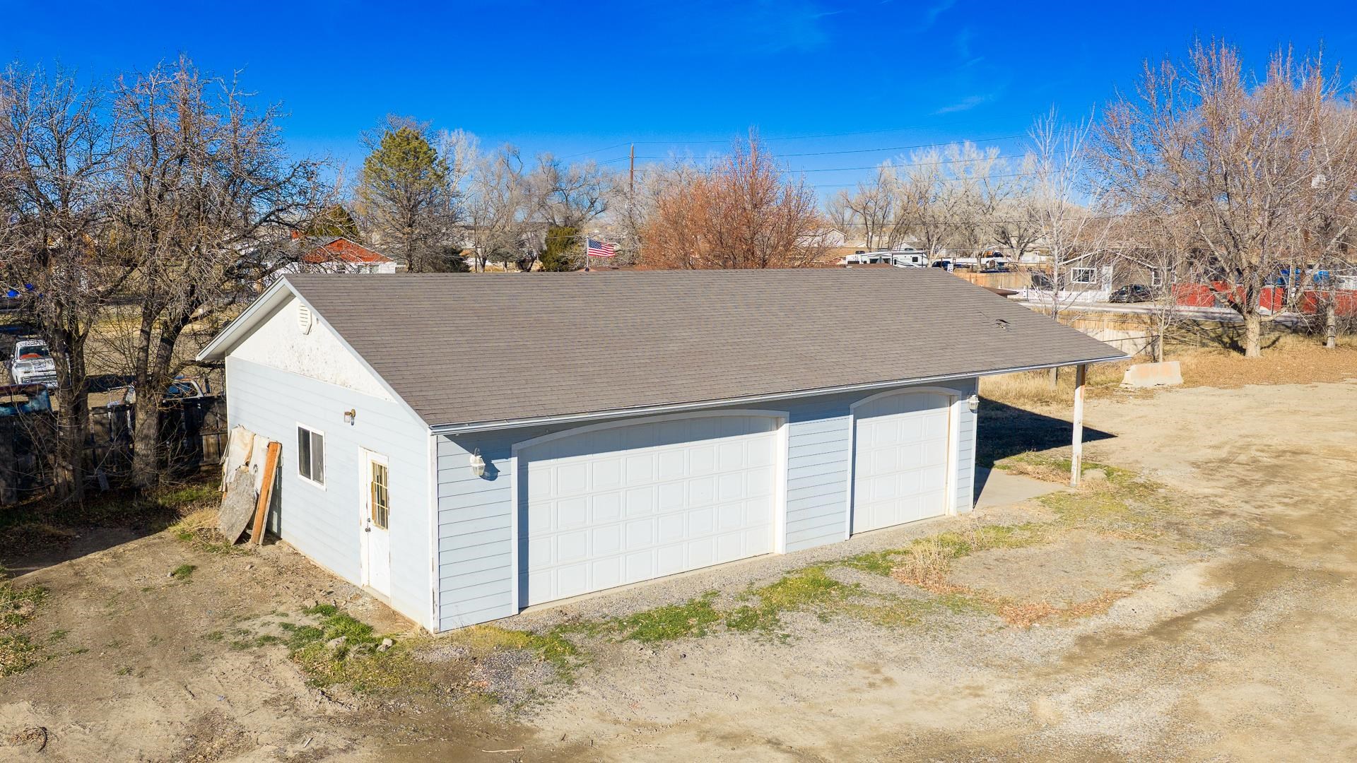 3249 E Road