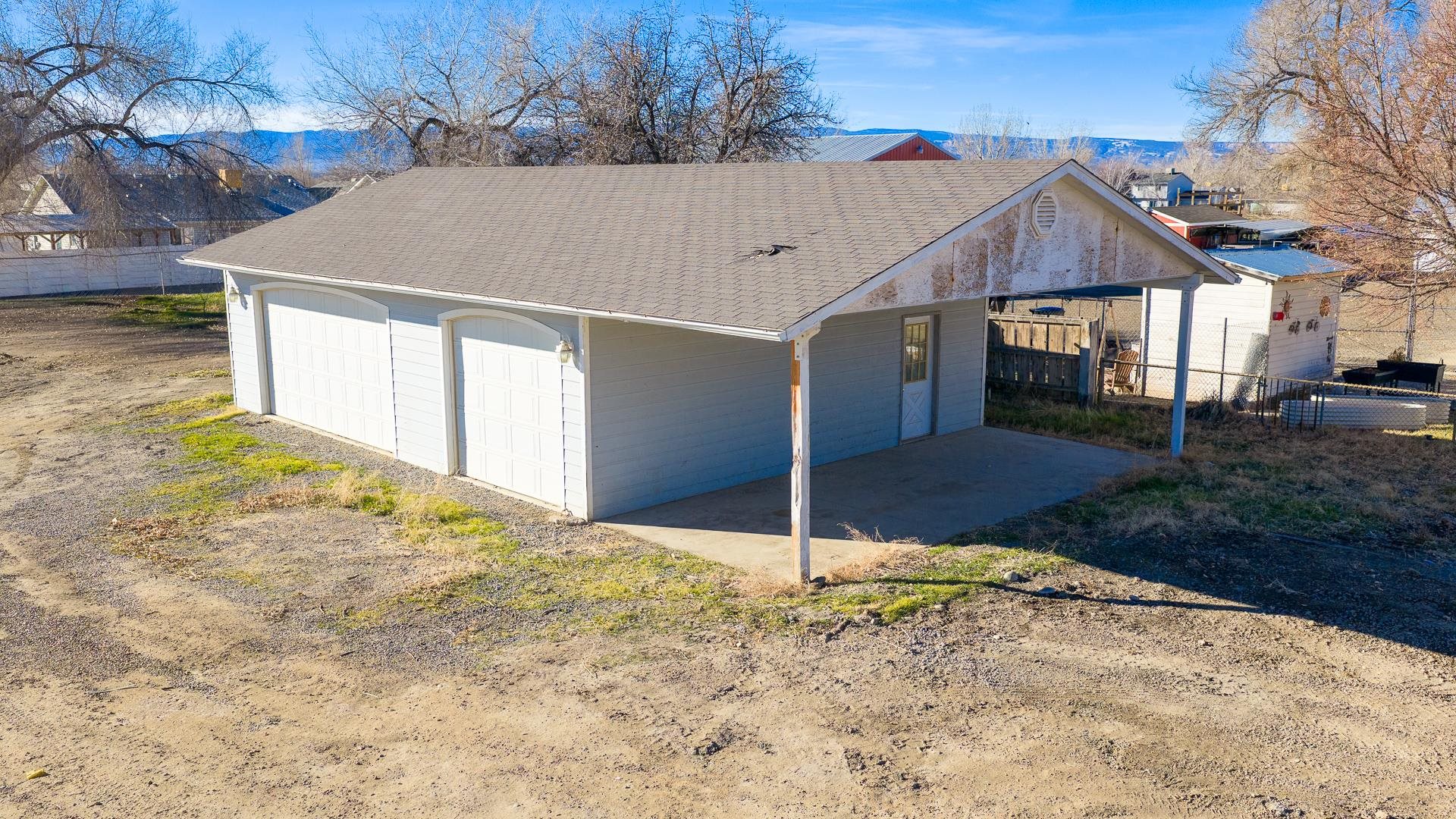 3249 E Road