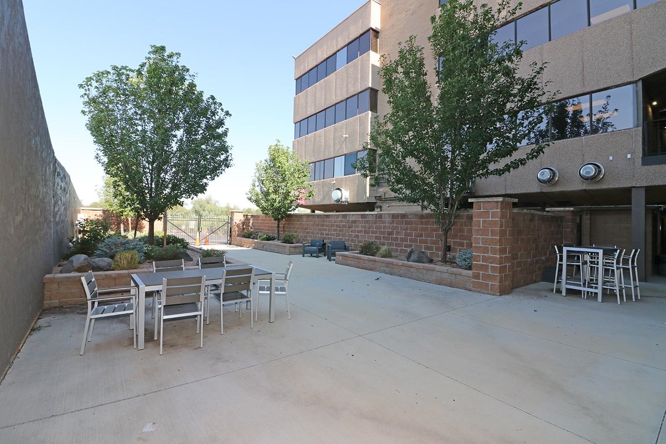 715 Horizon Drive