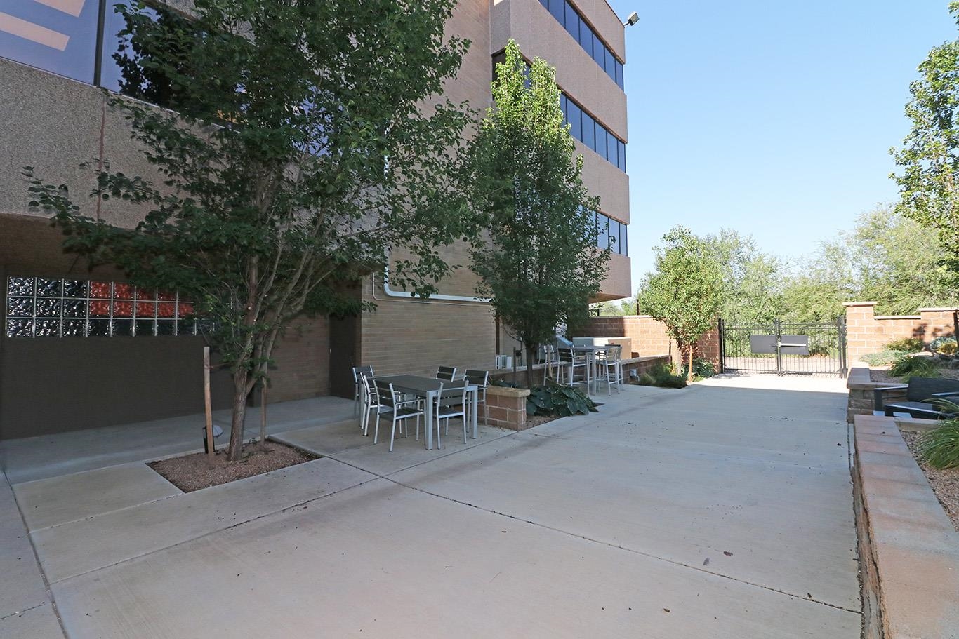 715 Horizon Drive