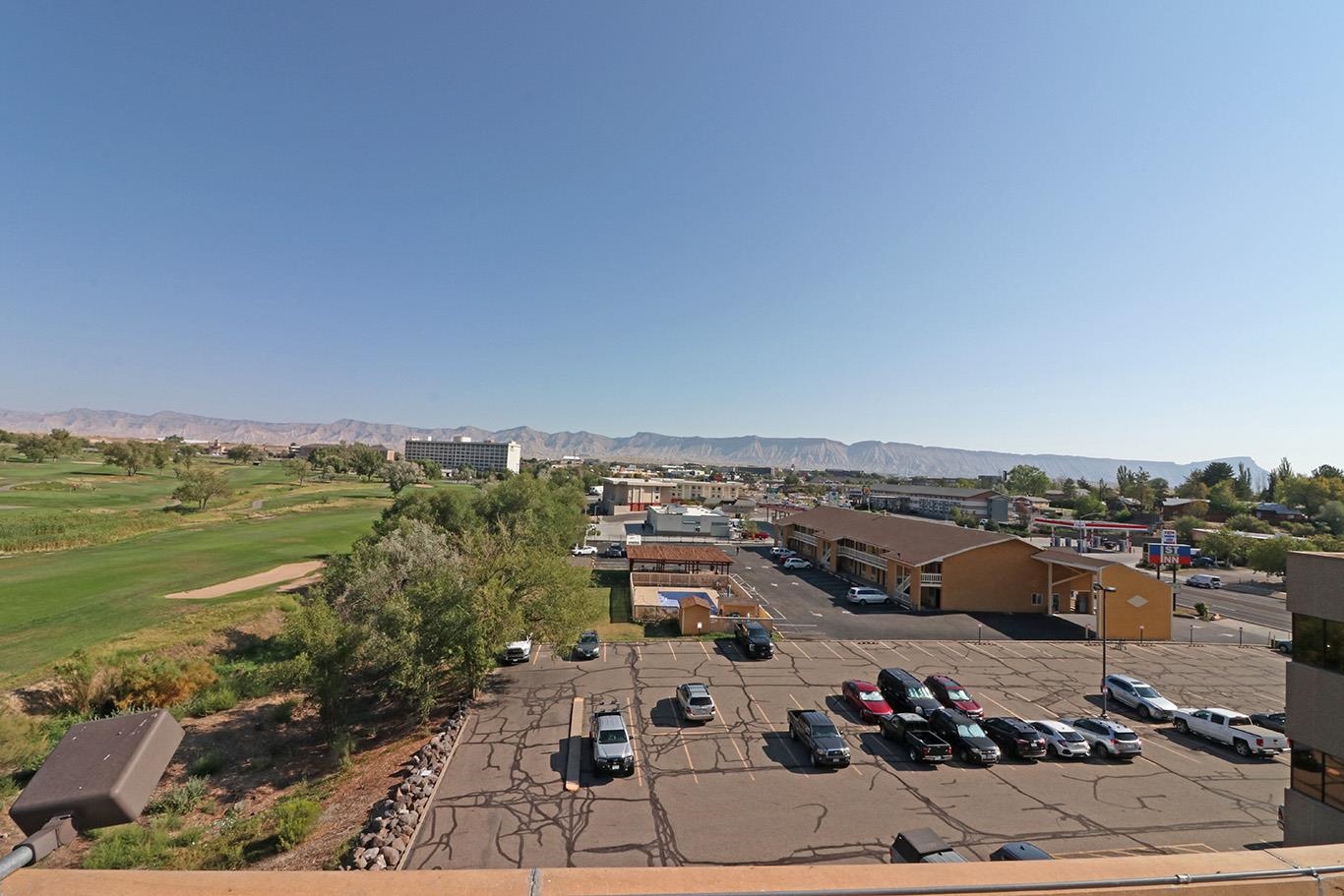 715 Horizon Drive