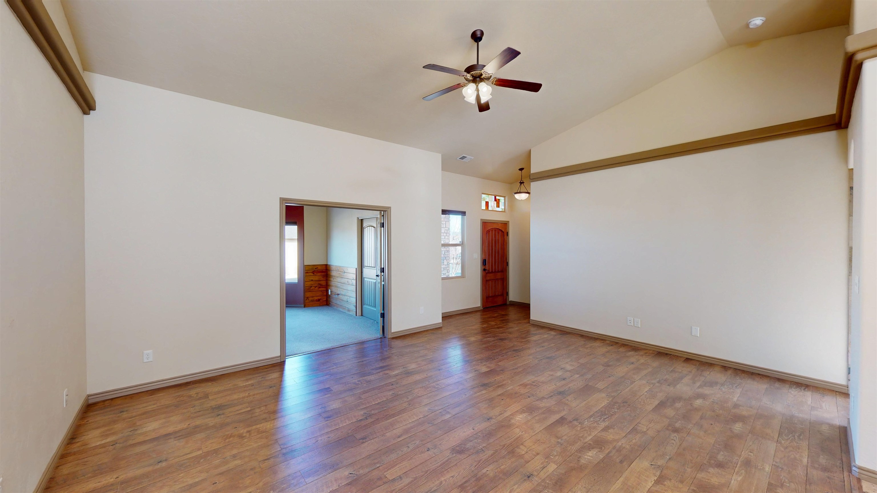 2085 Link Lane
