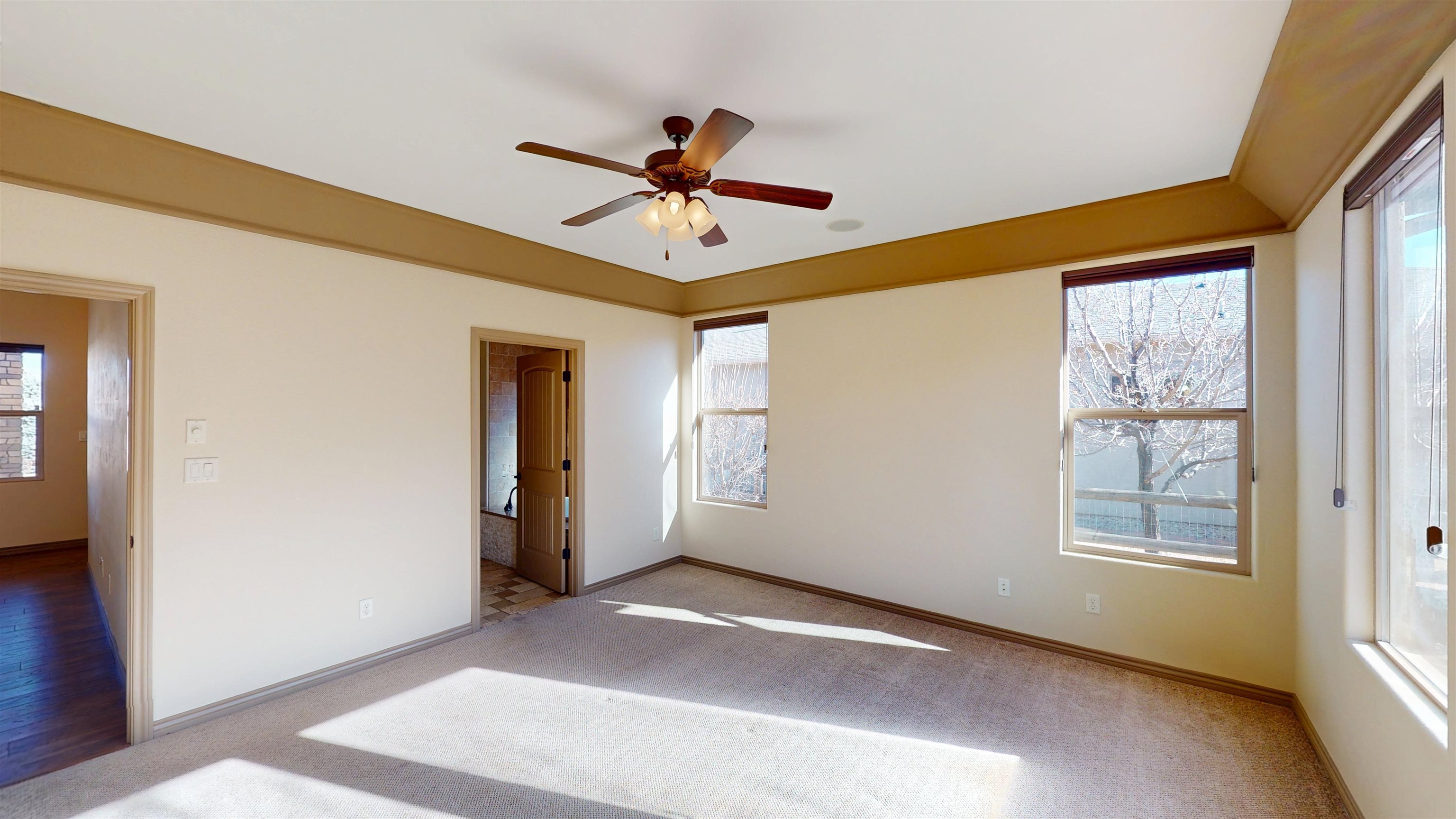 2085 Link Lane