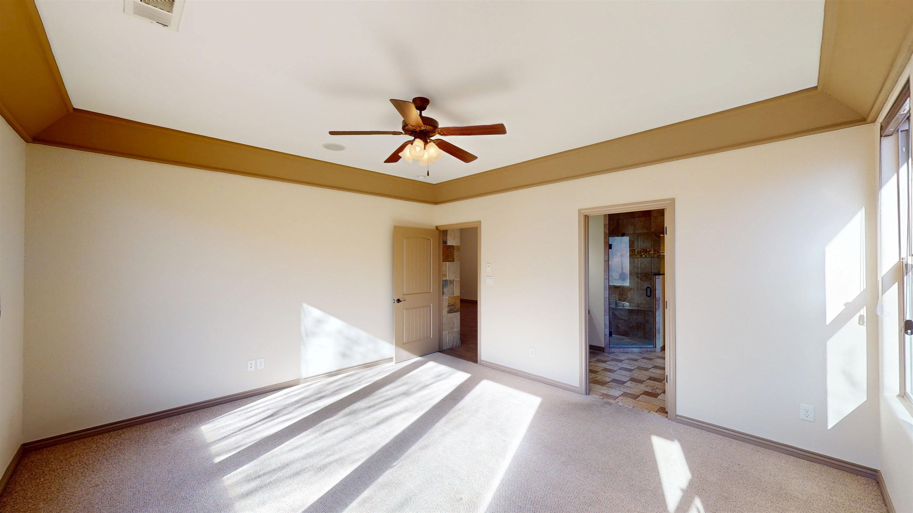 2085 Link Lane
