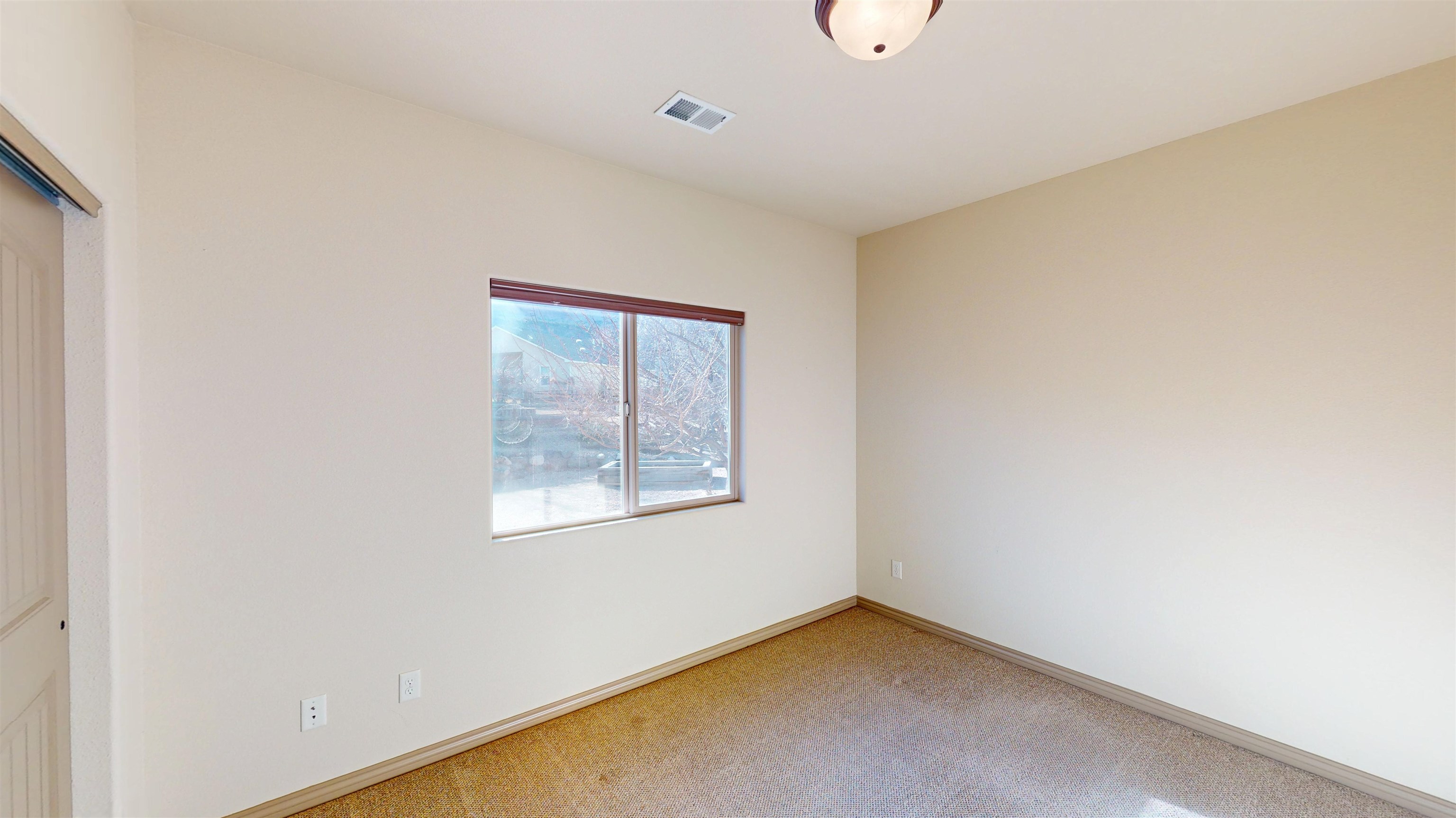 2085 Link Lane