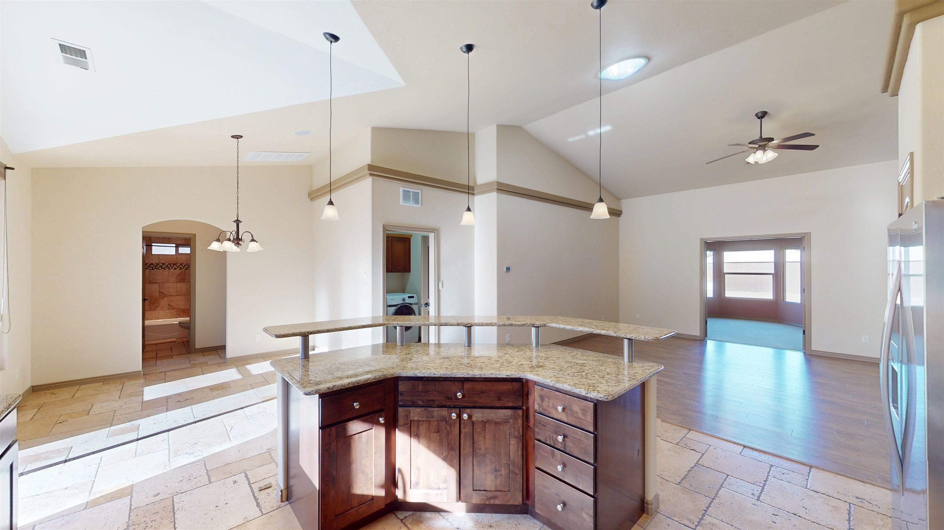 2085 Link Lane