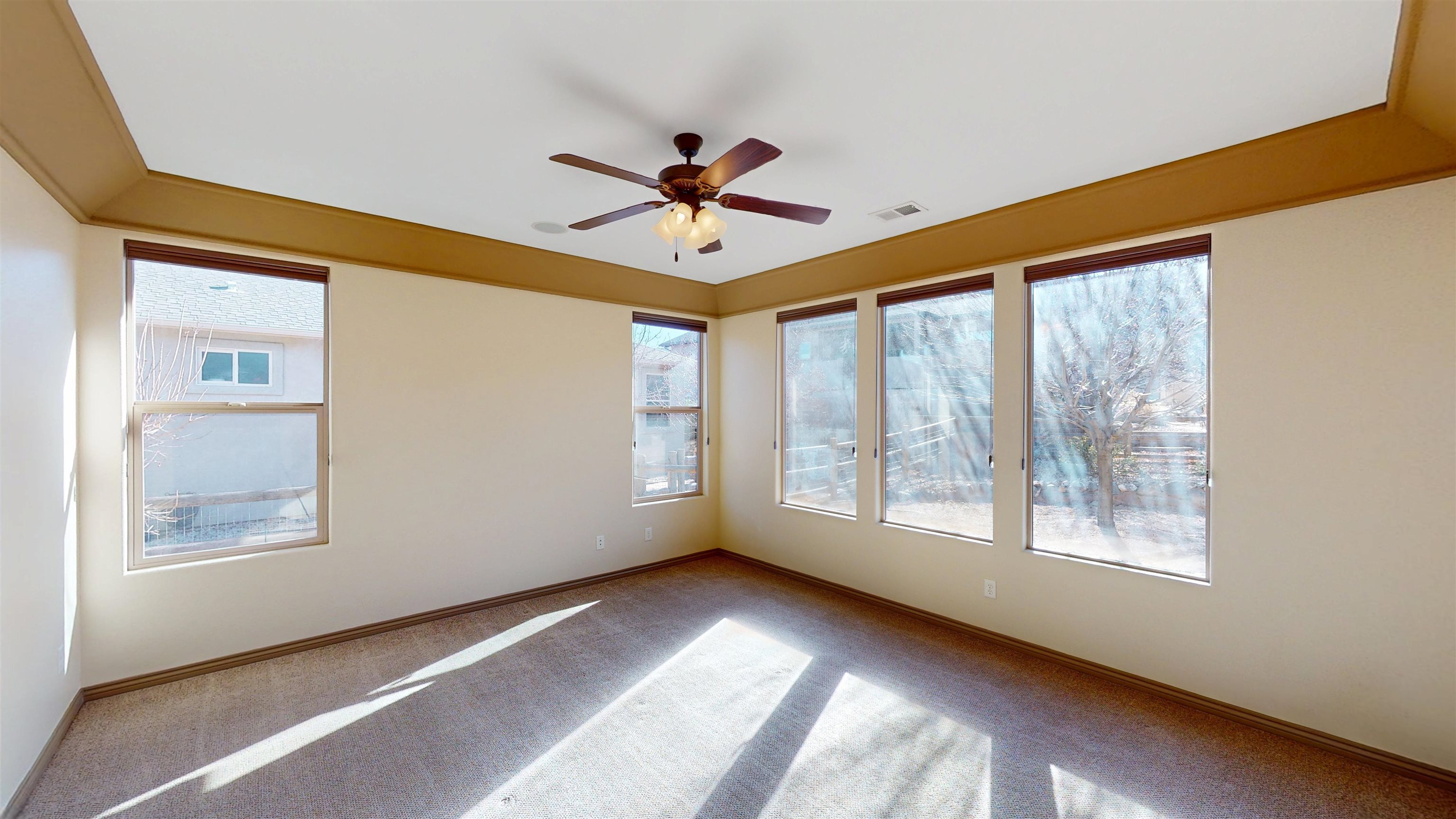 2085 Link Lane