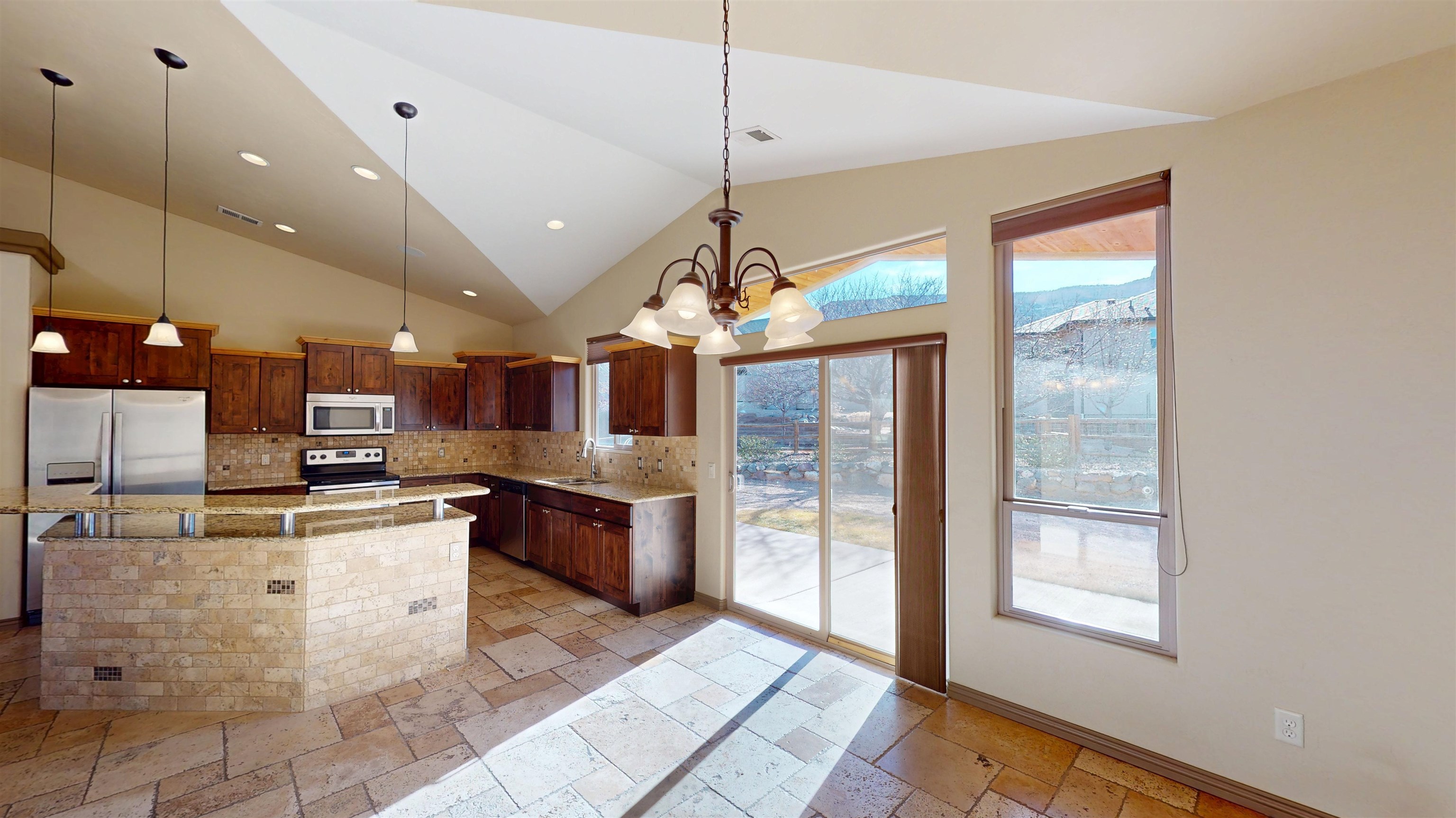 2085 Link Lane
