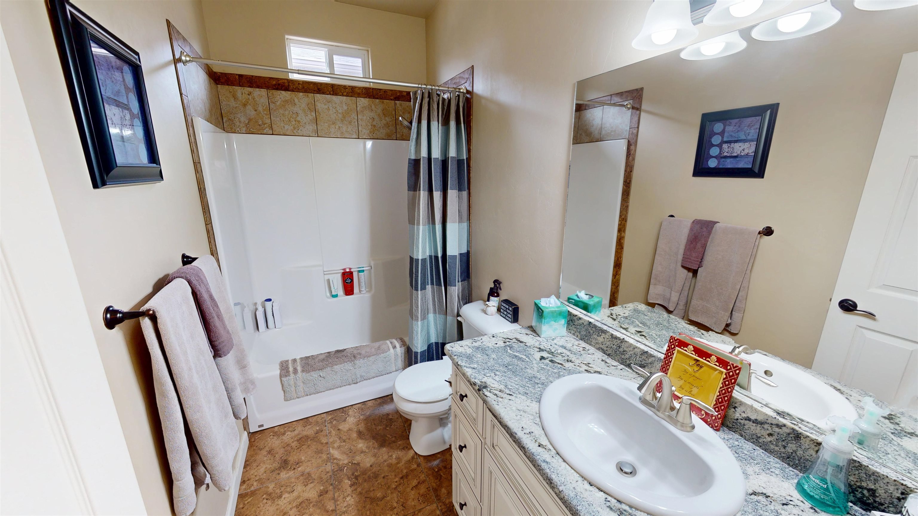 952 Echo Canyon Street