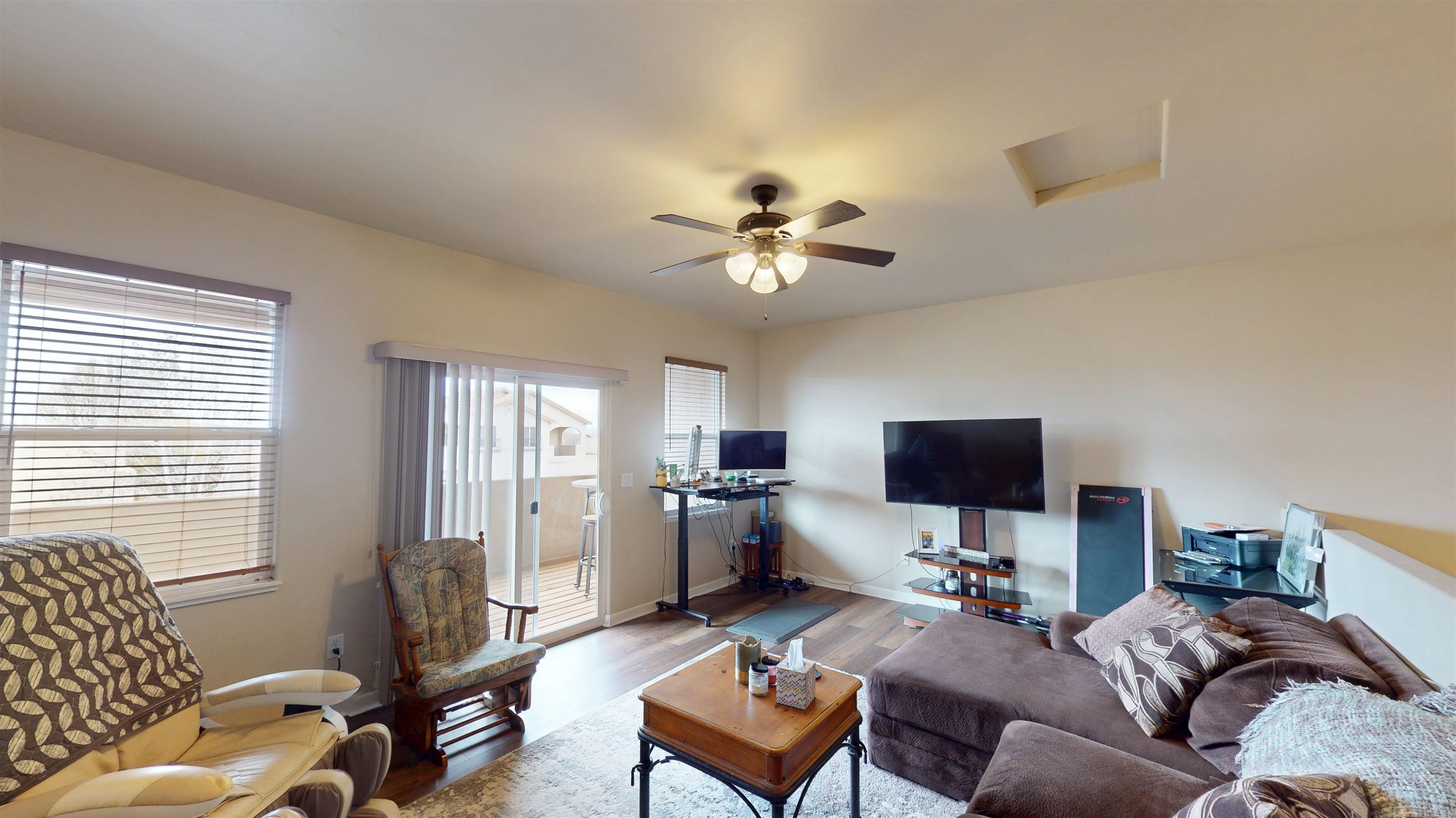 952 Echo Canyon Street