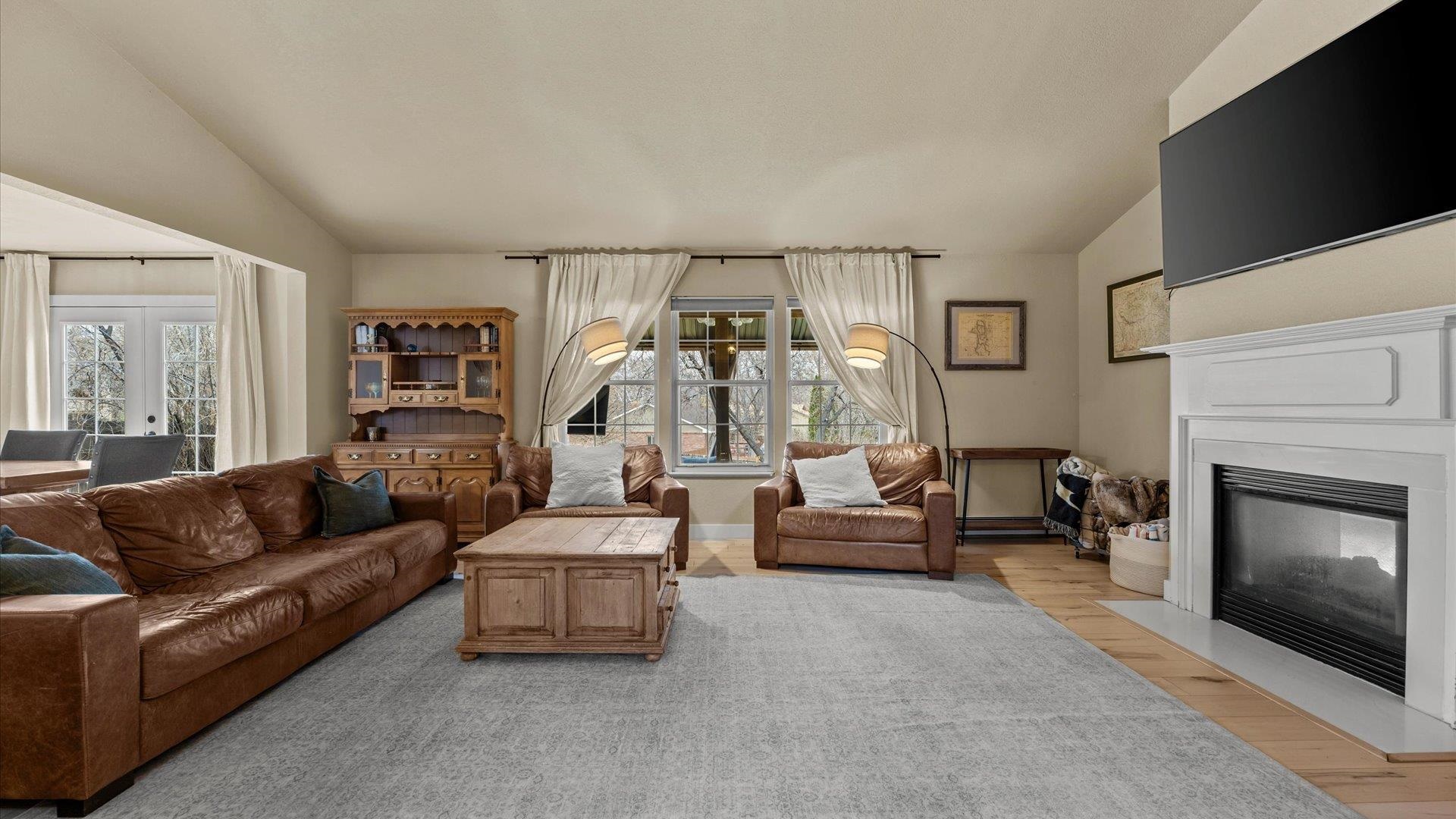 3610 Ponderosa Way
