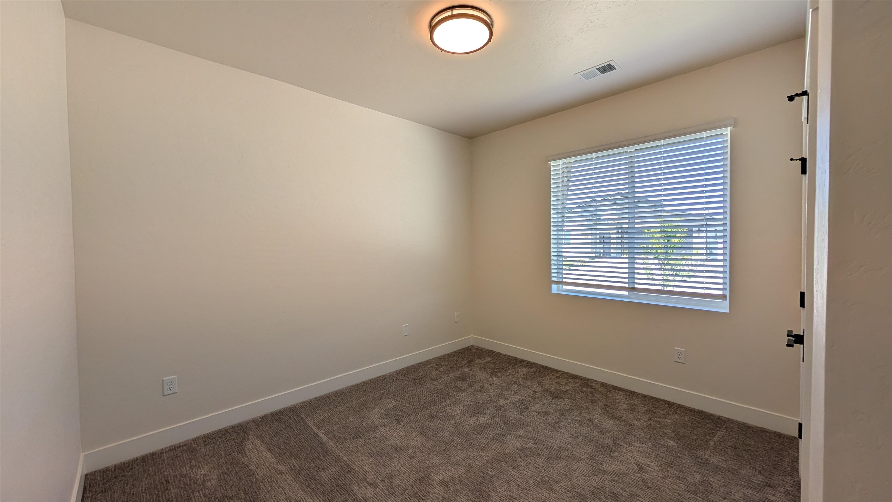 1660 Rusty Rivet Road