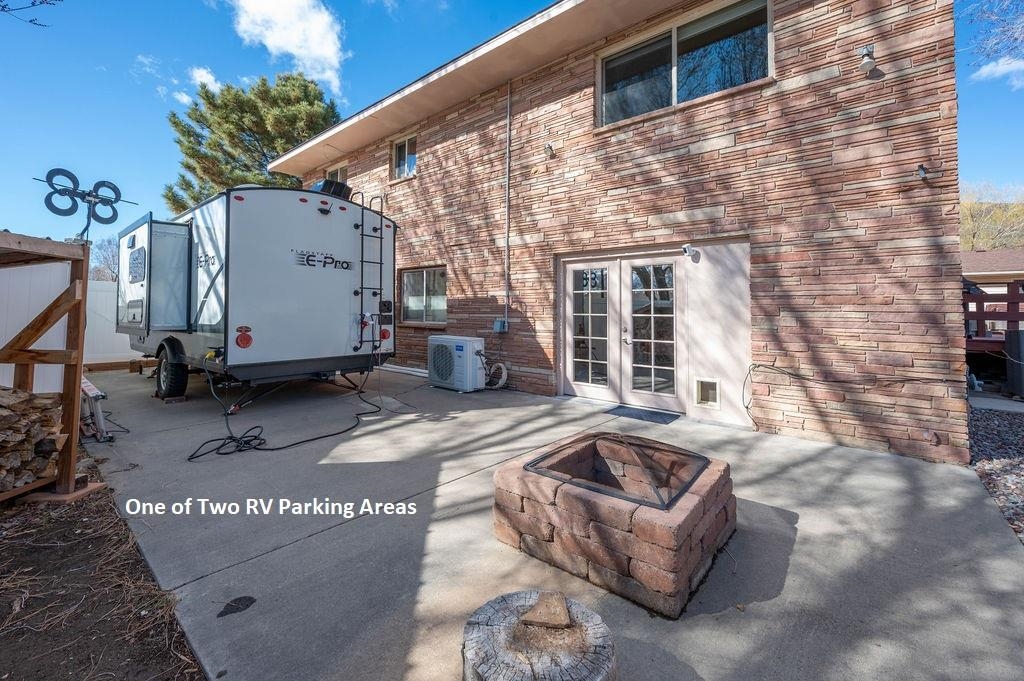 827 Lincoln Court